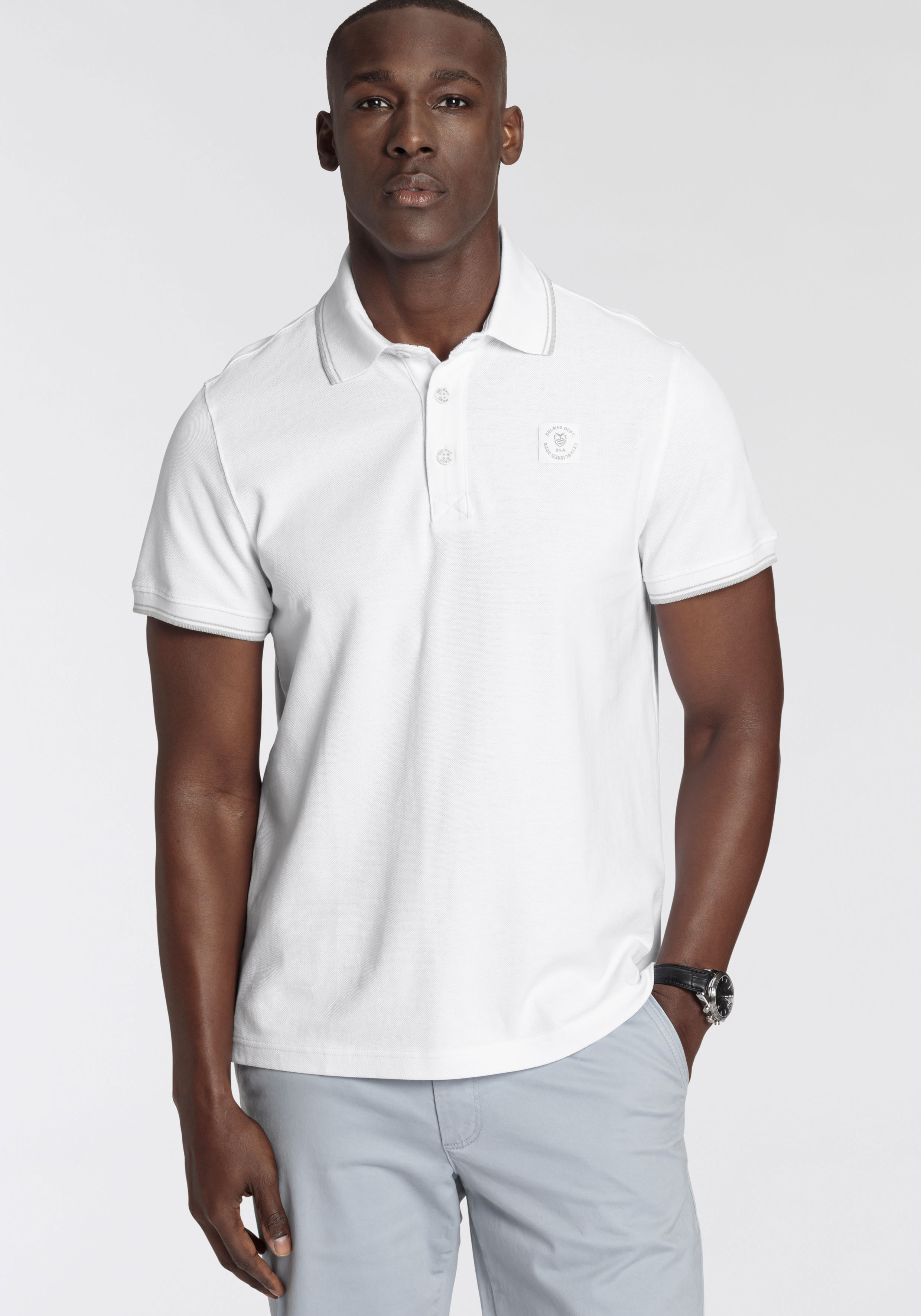 DELMAO Poloshirt "in vielen Sommer Farben Preis-Leistungs Bestseller" Trendige lockere Passform, immer perfekt gestylt Sportlicher Look
