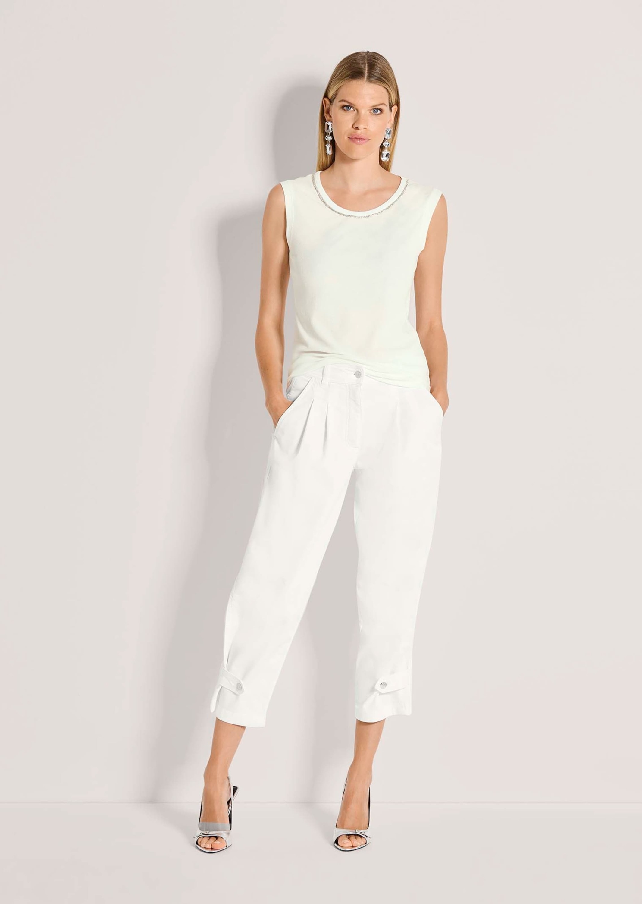 MADELEINE Kurzarmshirt »Top Elegantes Kurzarm Sommeroberteil mit Strass« Strassband