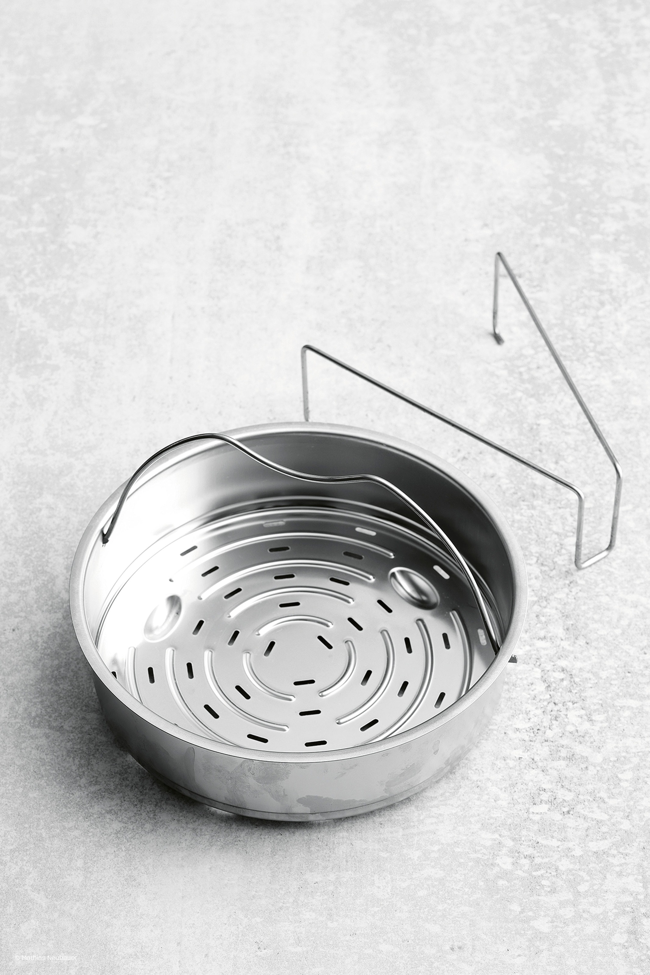 Fissler Schnellkochtopf »Vitaquick® Premium«, Edelstahl 18/10, (3 tlg.), Made in Germany, mit gelochtem Einsatz