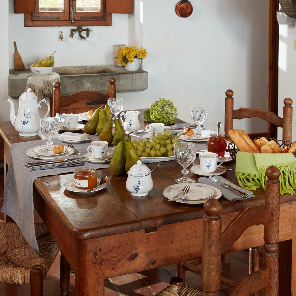 Villeroy & Boch Servierplatte "Platte Vieux Luxembourg 35 x 27 cm weiß-blau günstig online kaufen