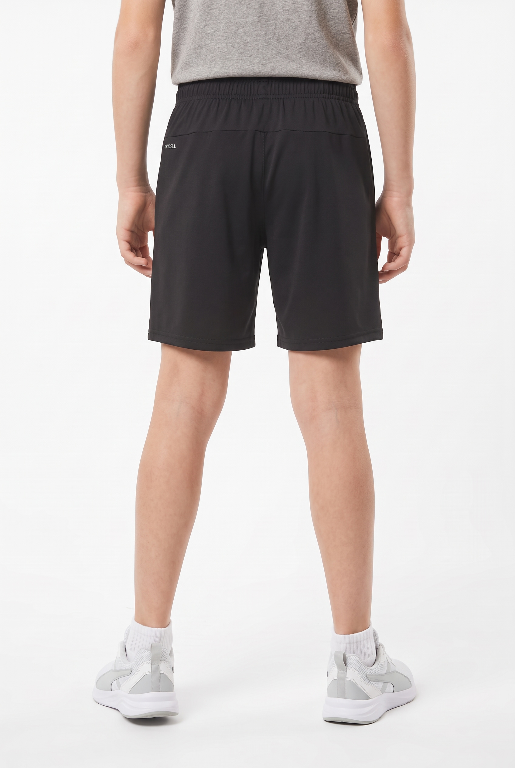 PUMA Trainingsshorts »TEAMGOAL SHORTS JR«  aus leichtem Interlock-Material, kniefrei, sportlicher Stil