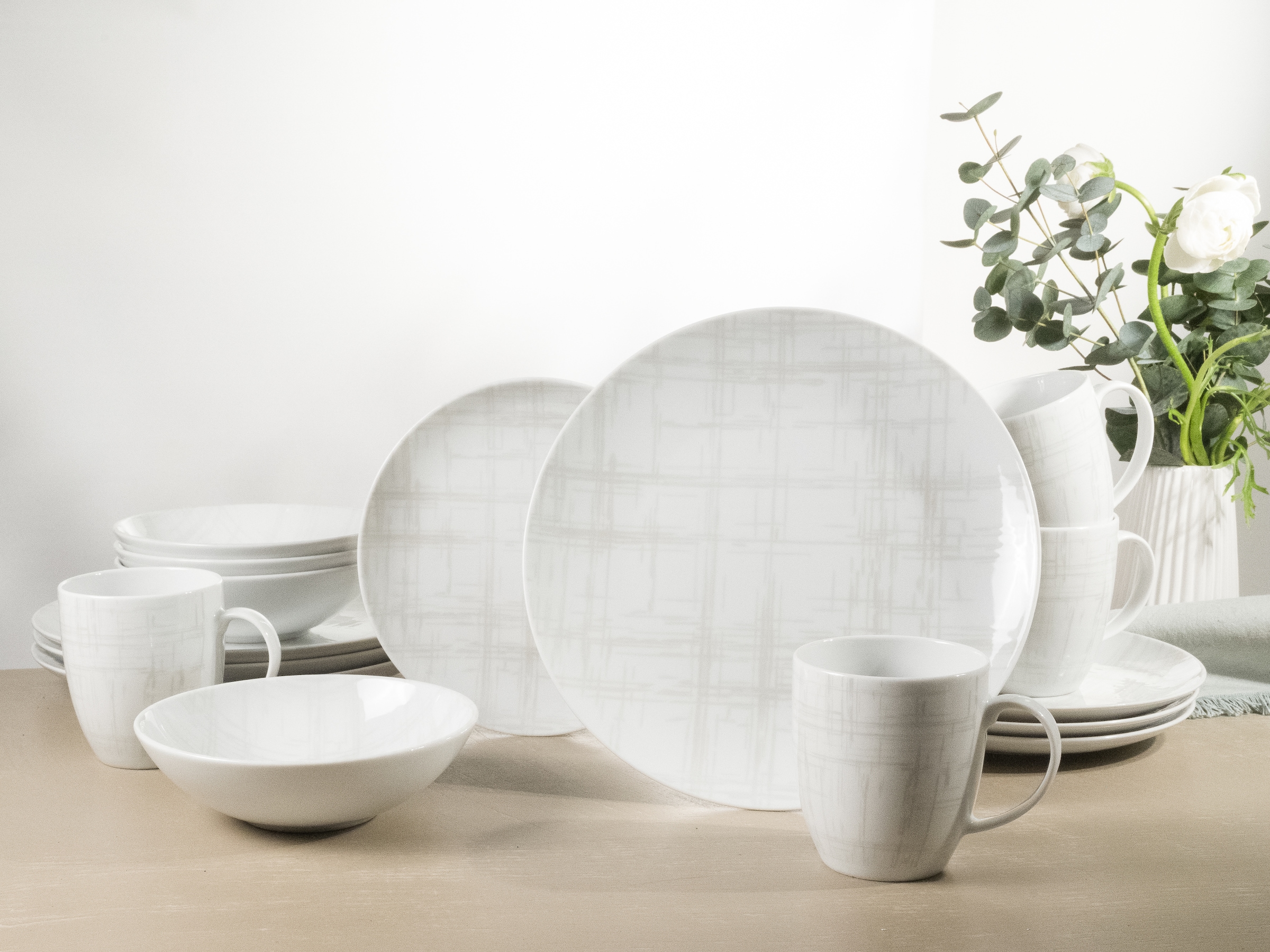 CreaTable Kombiservice »Geschirr-Set Home - Shabby Chic«, (Set, 16 tlg., Kaffeeservice und Tafelservice im Set, für 4 Personen), Service, weiß, Used-und Vintage-Look, zeitlos, 16 Teile für 4 Personen