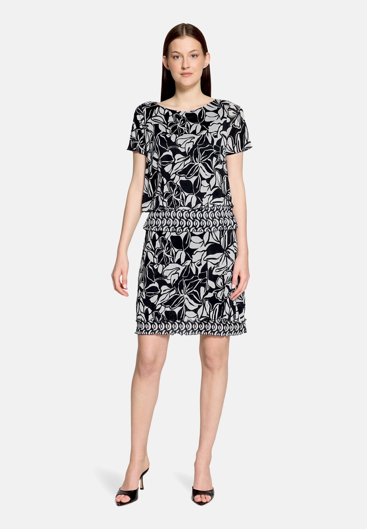 Betty Barclay Sommerkleid »Damen mit U-Boot-Ausschnitt« Ohne Tasche