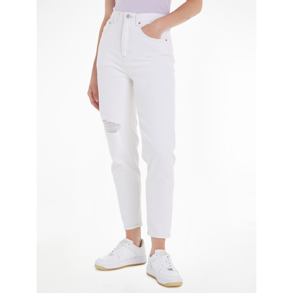 Tommy Jeans Mom-Jeans »MOM JEAN UH TPR BH5198«, mit Destroyed Effekten