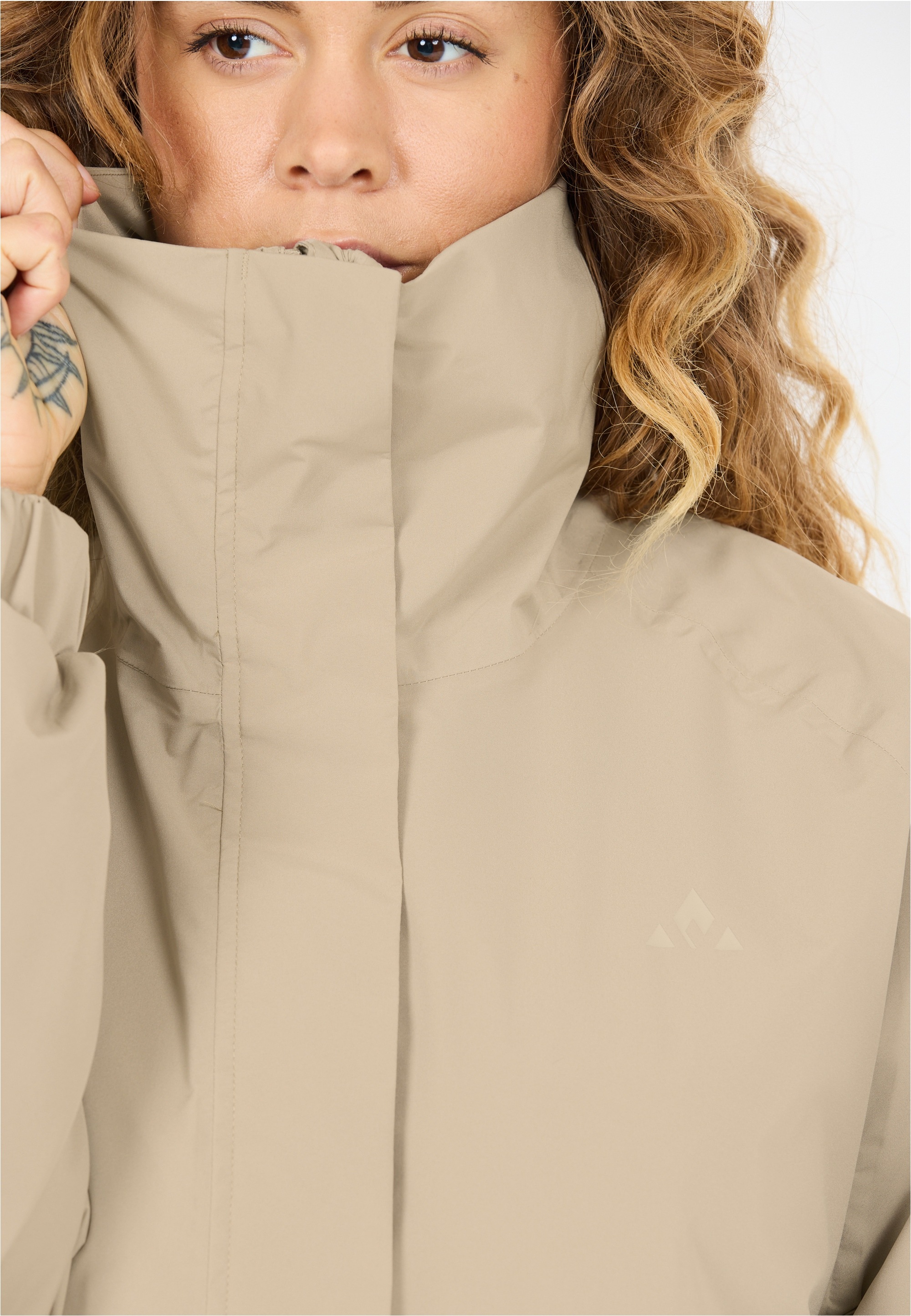 WHISTLER Outdoorjacke »Everly« Getapte Nähte