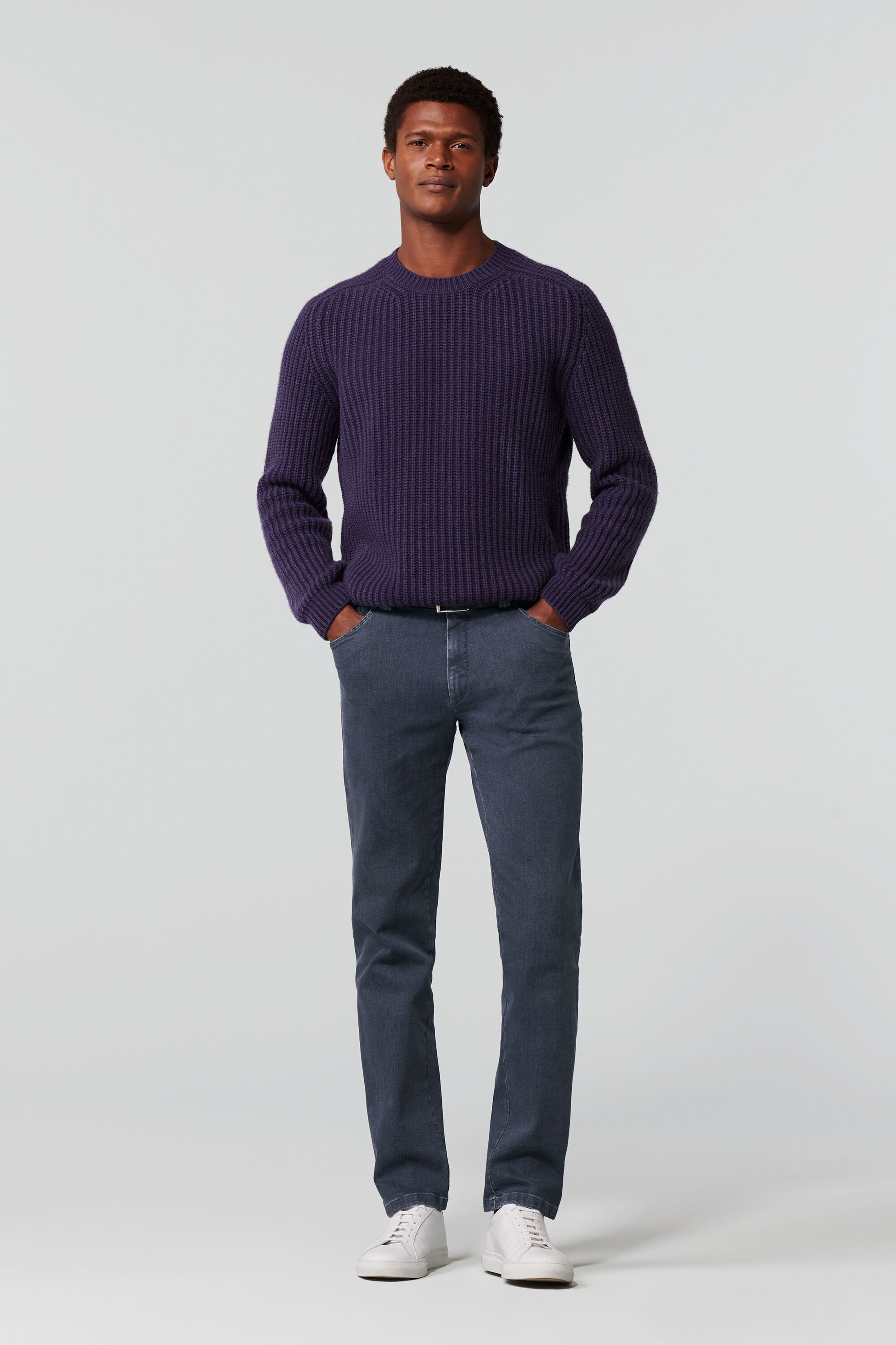 Chinos MEYER "DUBLIN", Herren, Gr. 110, Untersetzt- und Schlankgrößen, grau (mid, grau), 92% Baumwolle, 6% Polyester, 2% Elasthan, unifarben, regular fit lang, Hosen, im 5-Pocket-Design 3