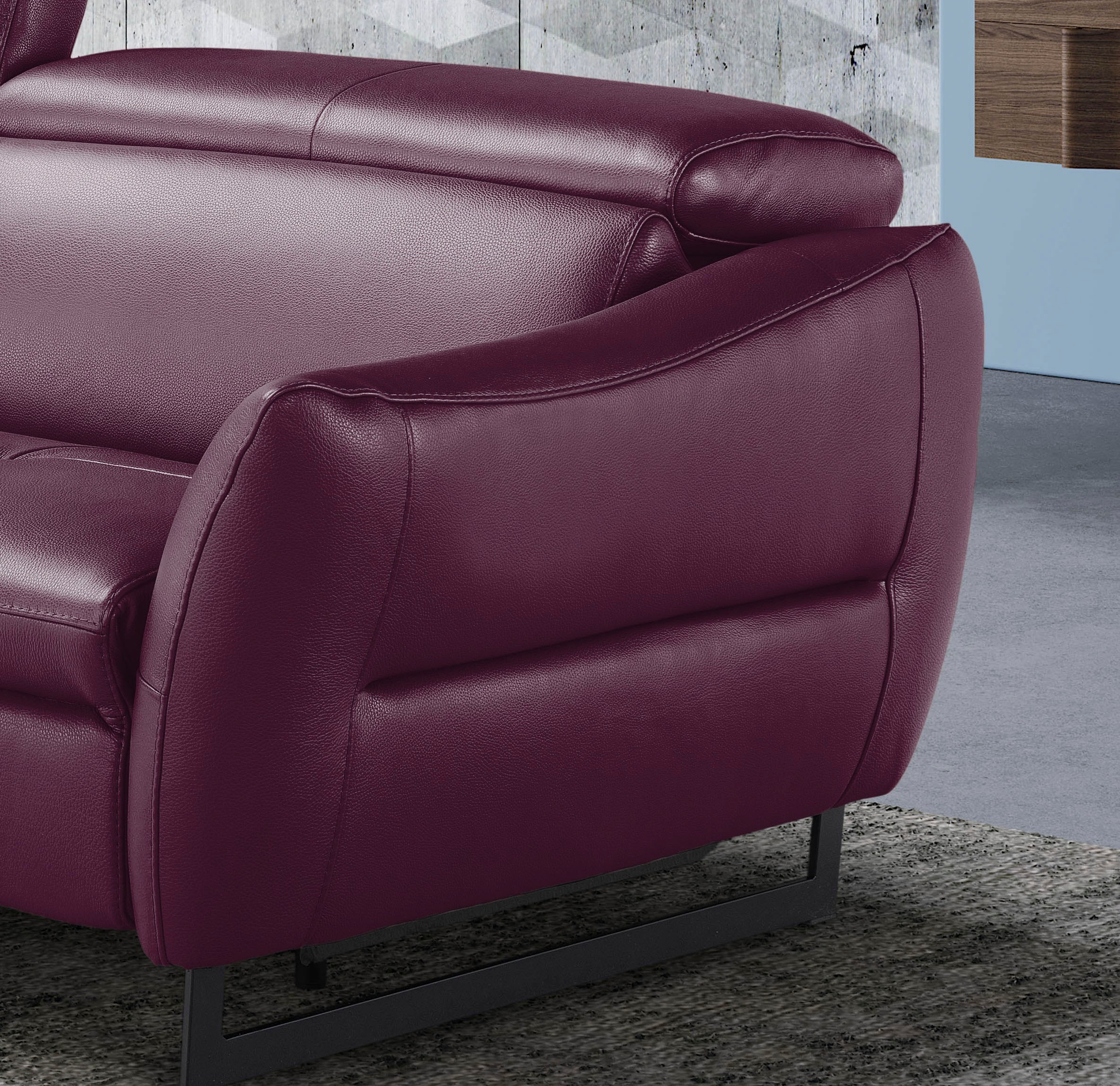 2,5-Sitzer EGOITALIANO "Dafne, elegantes Designsofa mit hohem Sitzkomfort", rot (cherry), B:208cm H:97cm T:108cm, Leder NUVOLE (Echtes Rindsleder). Halbnatürliches, halbnarbiges Rindsleder mit einer natürlichen Körnung von 1, 2 bis 1, 4 mm. Dieses Leder h 3