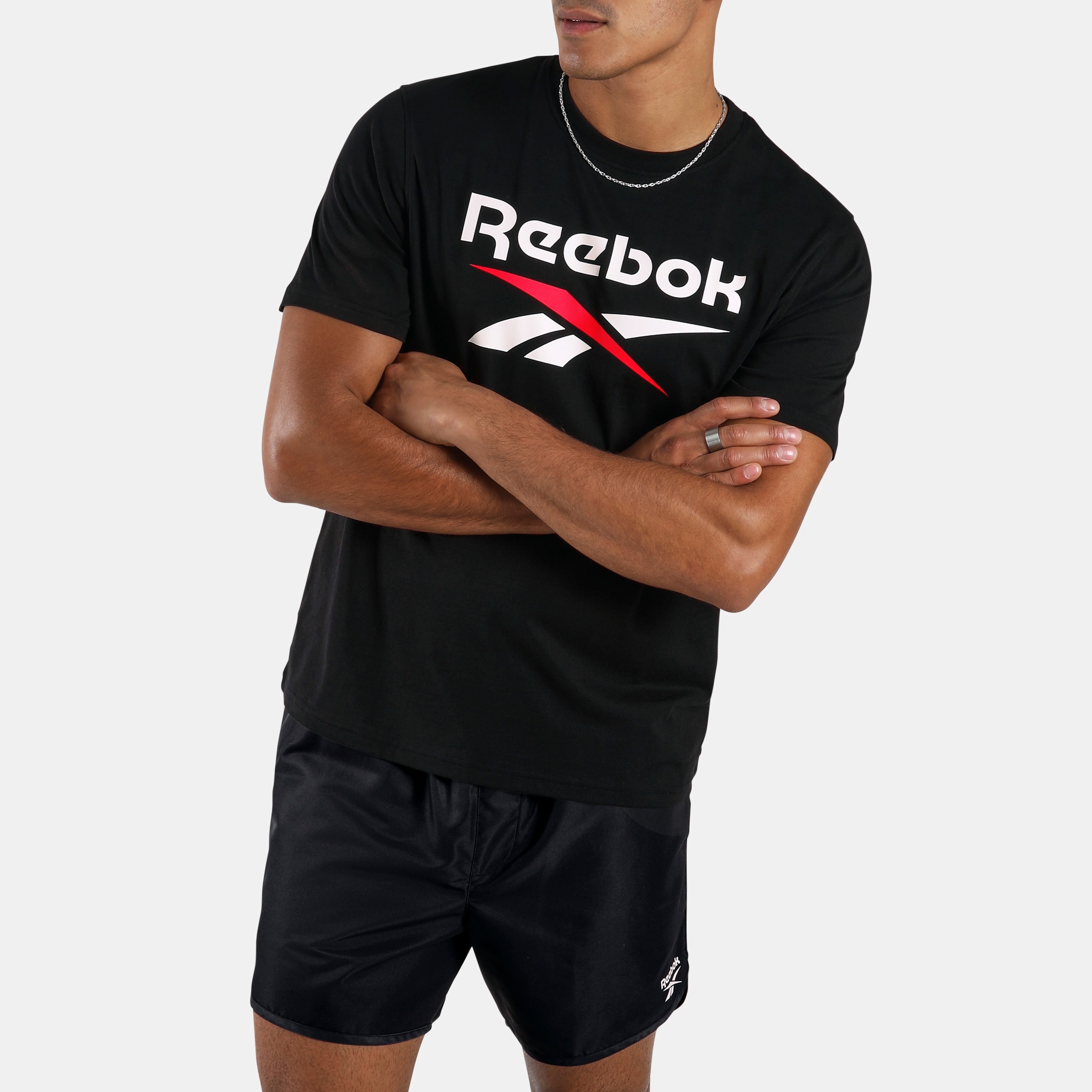 Reebok T-Shirt "BRUNO BIG LOGO CREW NECK SS TEE" mit Logodruck, Kurzarm, aus Baumwollmischung, Basic Passform