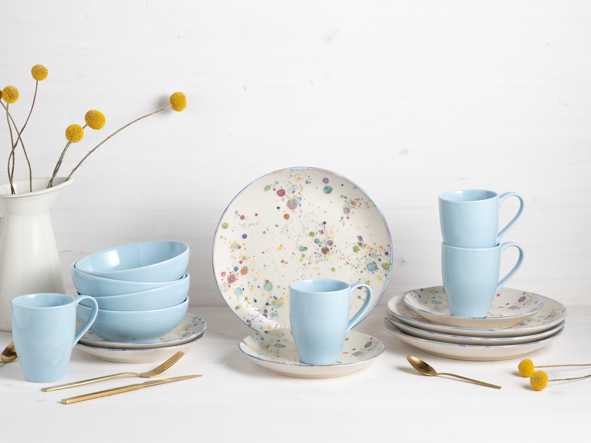 CreaTable Kombiservice »Candy Drops, Kombi-Service 16-tlg.«, (Set, 16 tlg.), Unregelmäßige bunte Punkte, Gute Laune Geschirr, Frisch, Freundlich