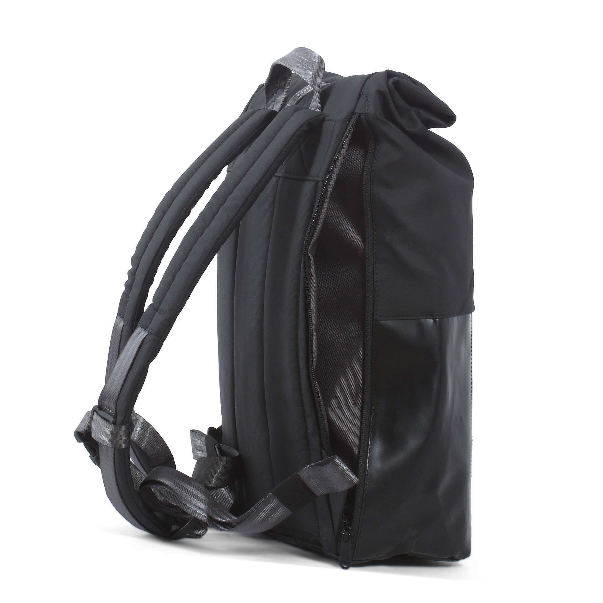7clouds Laptoprucksack »Kira 7.1«, GRS (global recycling standard) zertifiziertes Material