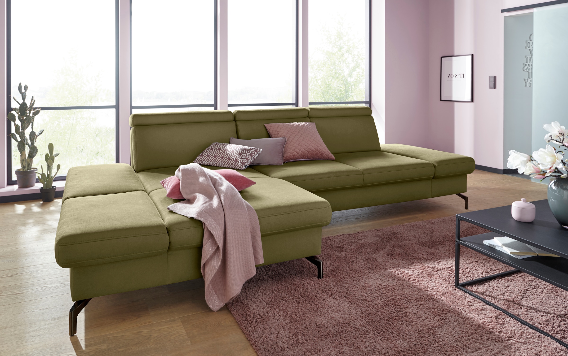 sit&more Ecksofa "Brisbane L-Form" Fußhöhe 15 cm, inklusive Sitztiefen-, Armteil- und Kopfteilverstellung