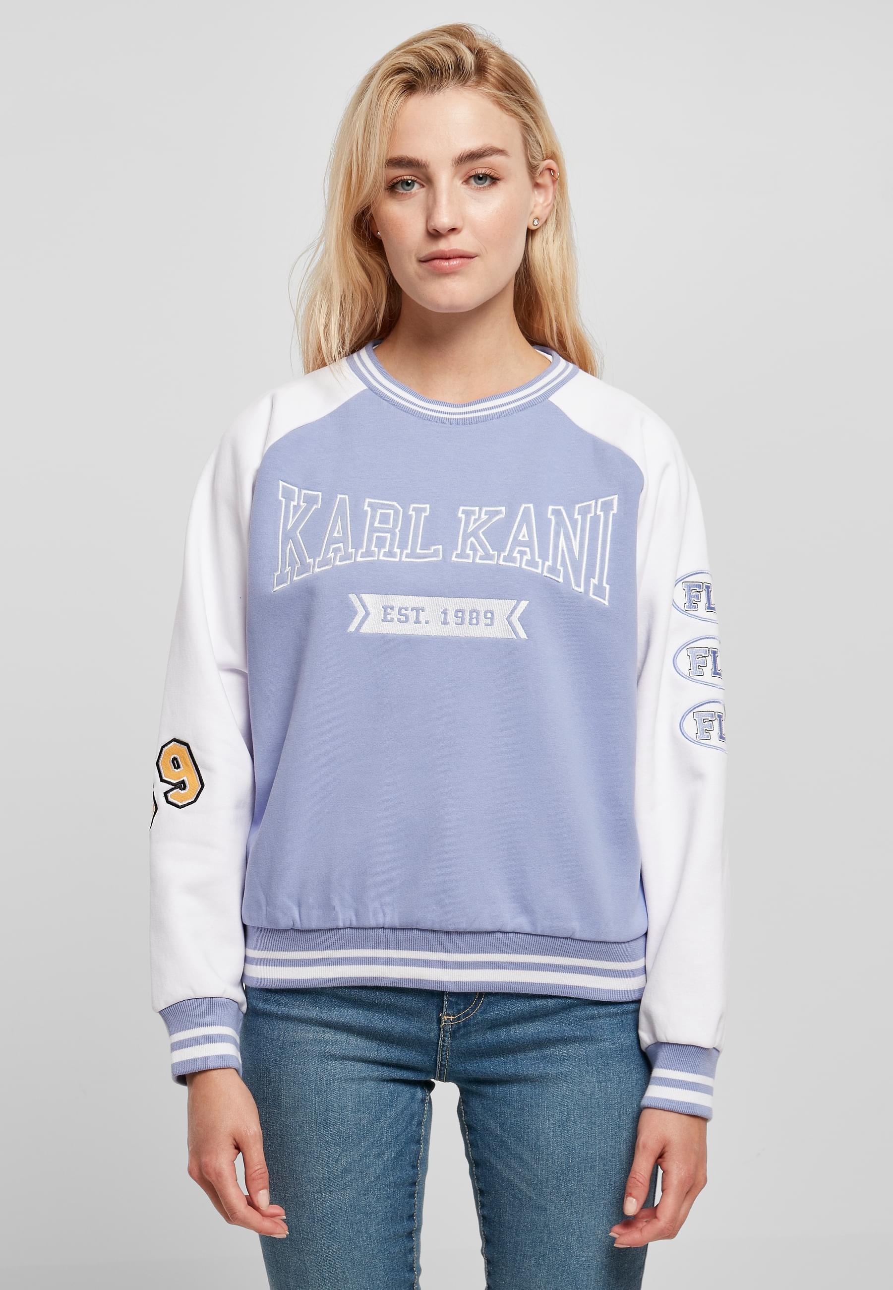 Karl Kani Sweater »Karl Kani Damen KW224-028-1KK Small Signature Block College«, (1 tlg.)