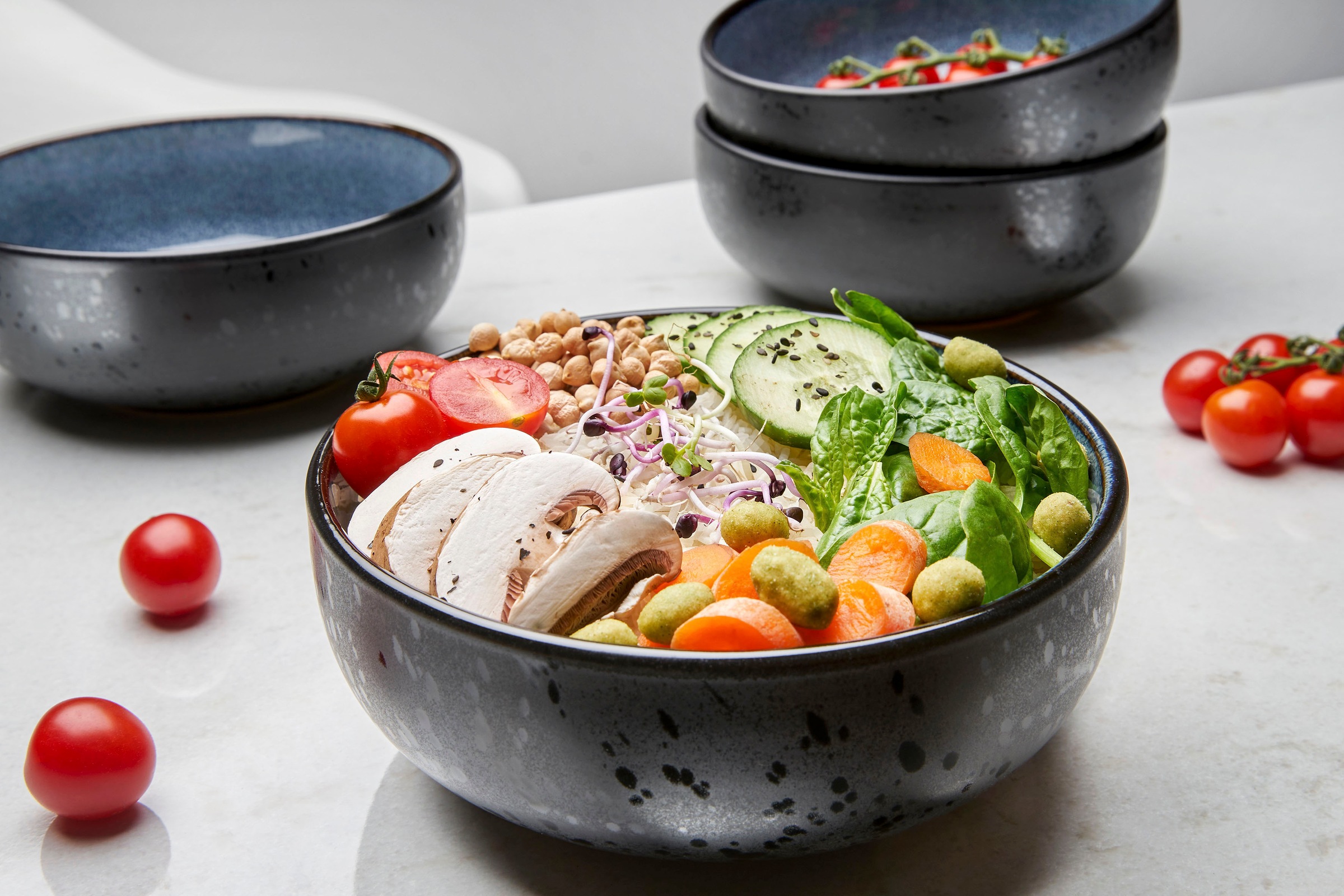 Töchter & Söhne Schale »Mia« 4 Stk. aus Steingut reaktiv glasierte Innenseite, matte schwarze Glasur auf der Außenseite