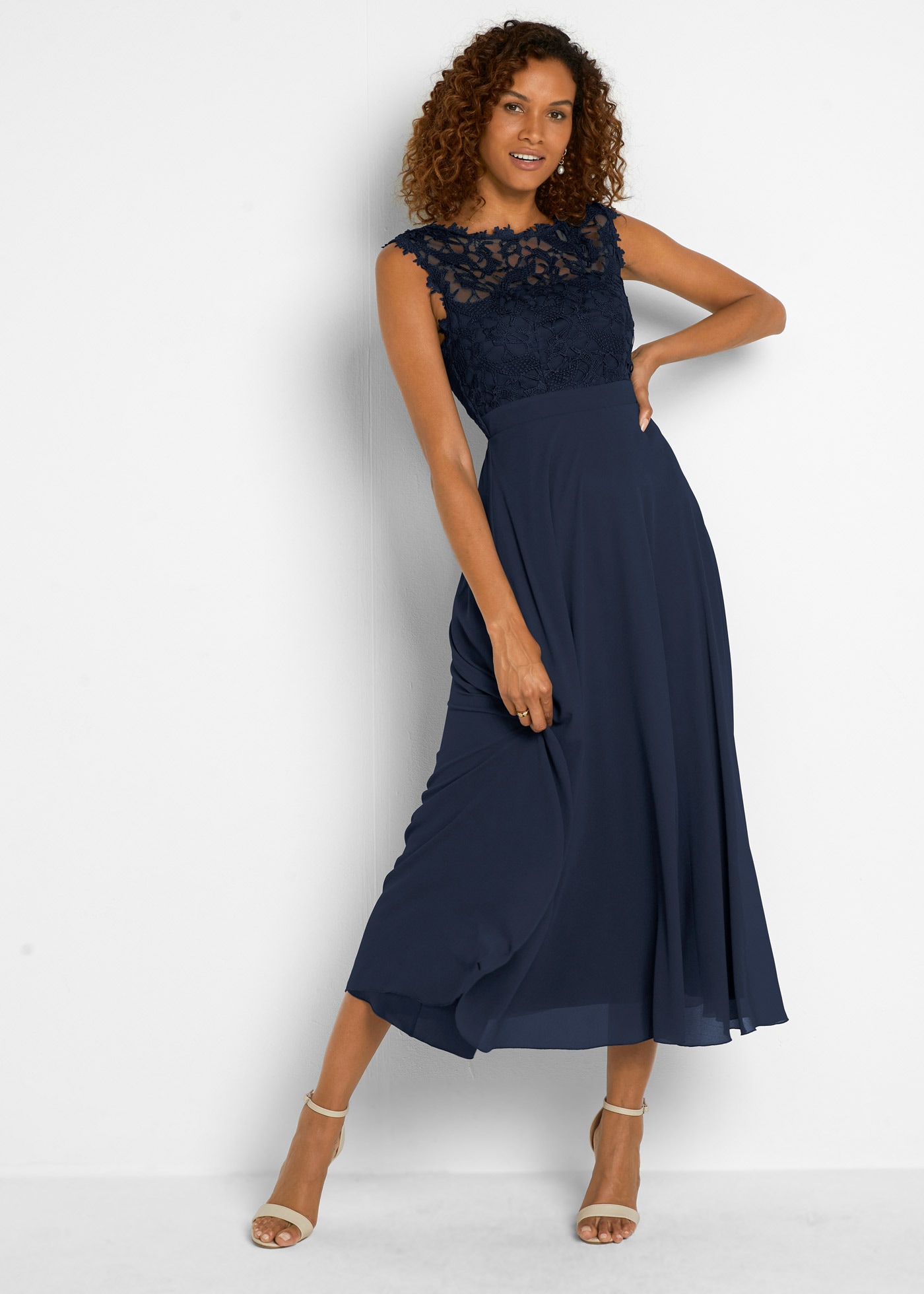 bonprix "Maxikleid mit Spitze" für festliche Anlässe, vollständig gefüttert, taillierte Passform