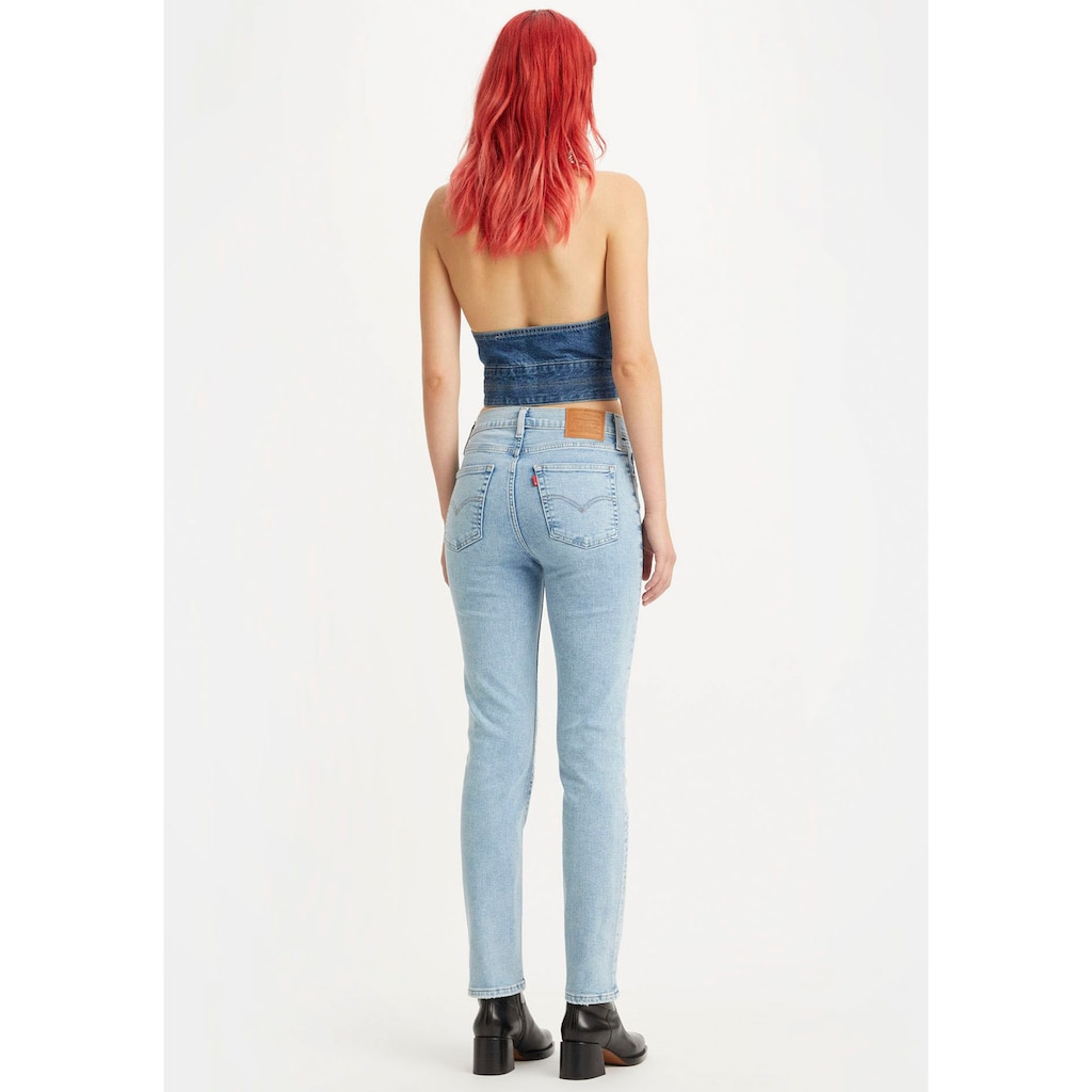 Levi's® High-waist-Jeans »724 HIGH RISE STRAIGHT«, mit Patches vorn