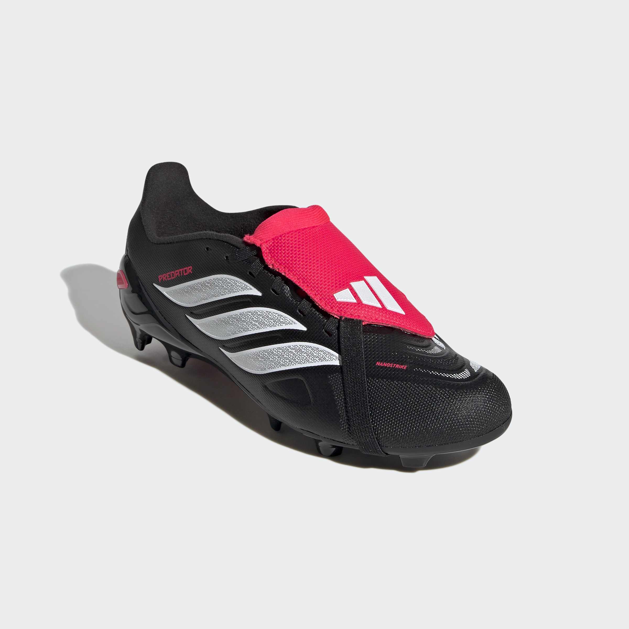 adidas Performance Fußballschuh "PREDATOR LEAGUE KIDS, FESTE BÖDEN, UMSCHLAGBARE ZUNGE" Außensohle für Rasen und feste Böden, für Jugendliche & Kinder