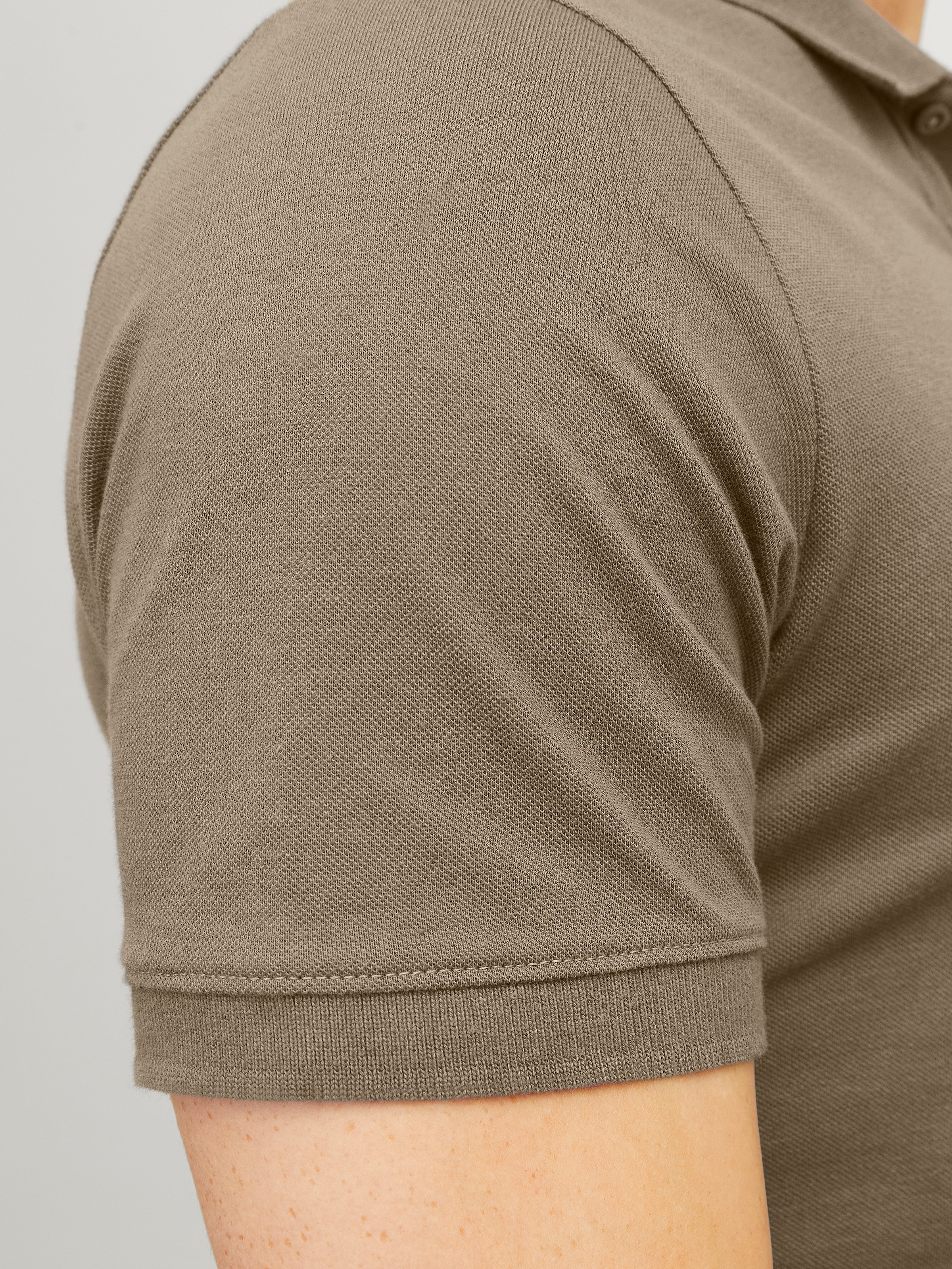 Jack & Jones Poloshirt »JJEBASIC POLO SS NOOS«, mit Logo Stickerei