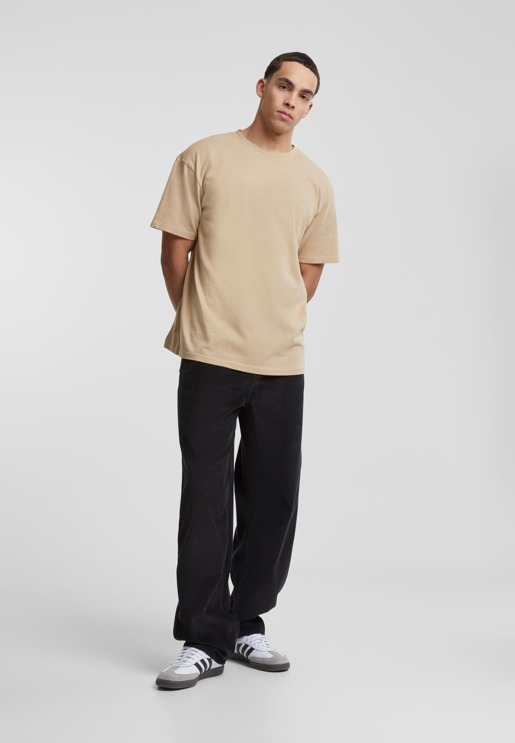 URBAN CLASSICS Stoffhose »Urban Classics Herren 90´s Corduroy Pants«, (1 tlg.)