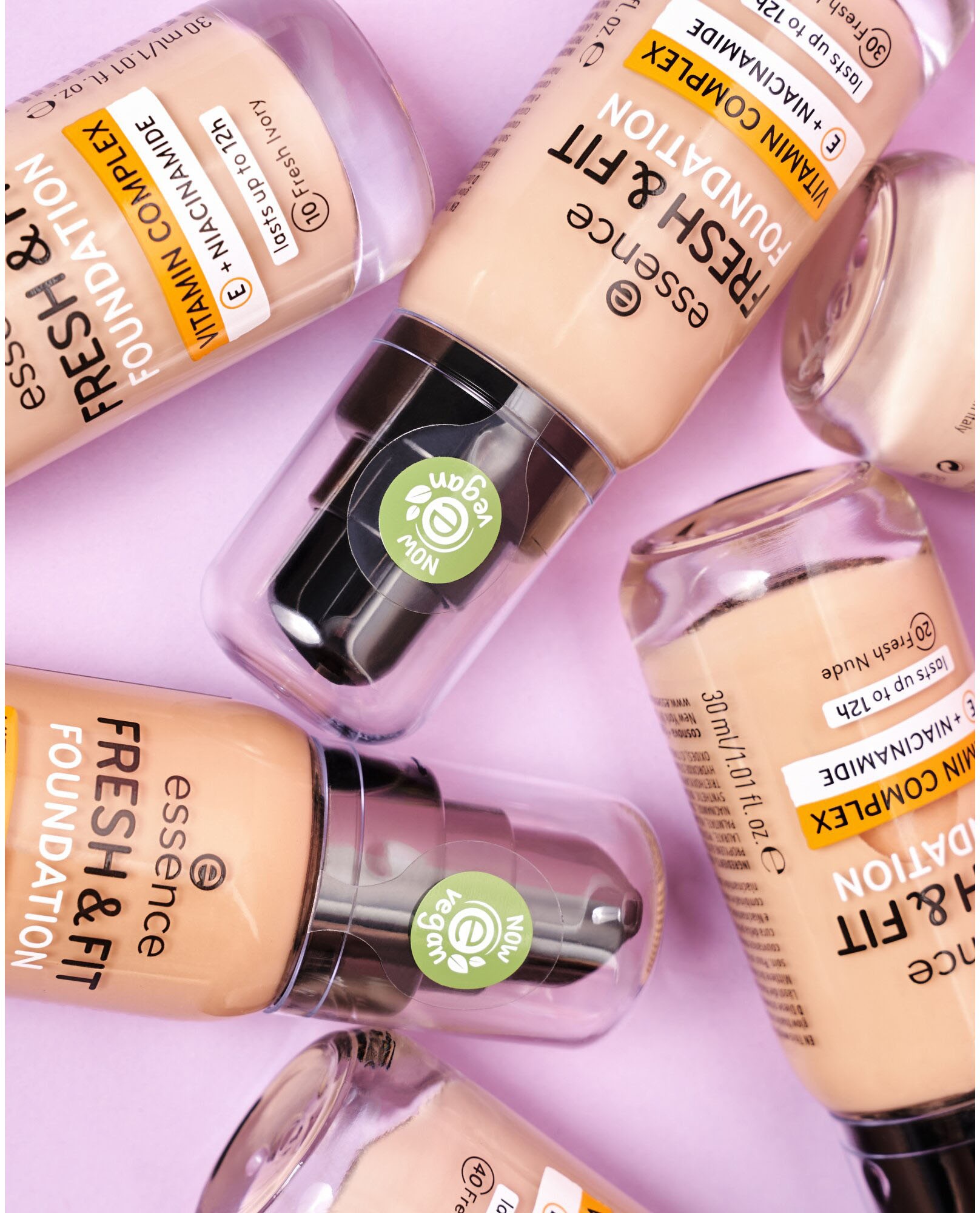 Essence Foundation »FRESH & FIT FOUNDATION«, (Set, 3 tlg.), mit Vitamin-Komplex