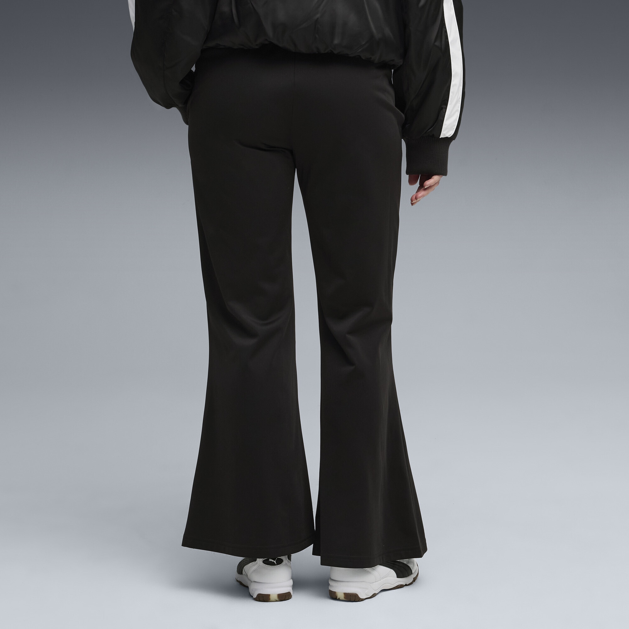 PUMA Sporthose »Wardrobe Essentials Schlaghose Damen«