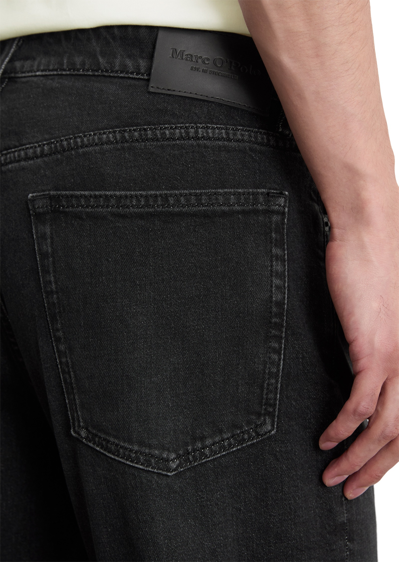 Marc O'Polo Straight-Jeans »made with CIRCULOSE®«