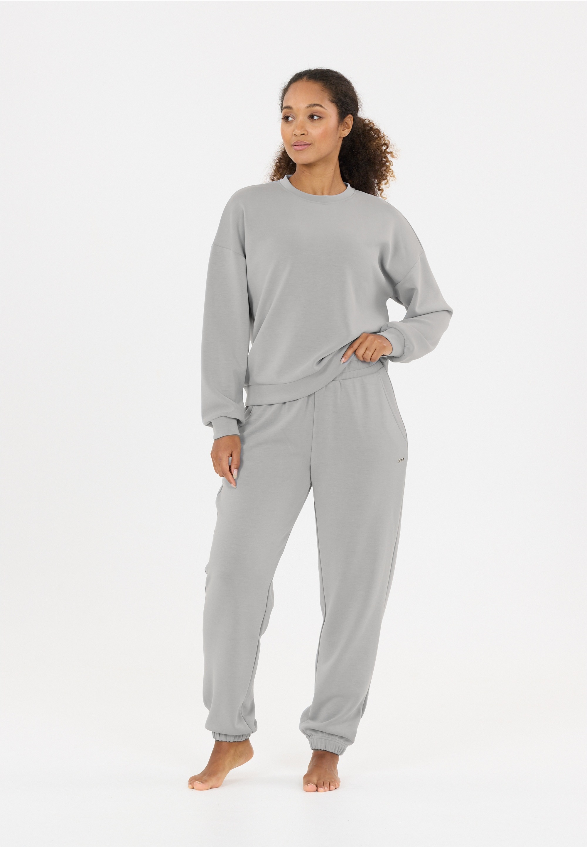 ATHLECIA Sweatshirt »Jillnana«, im klassischen Design
