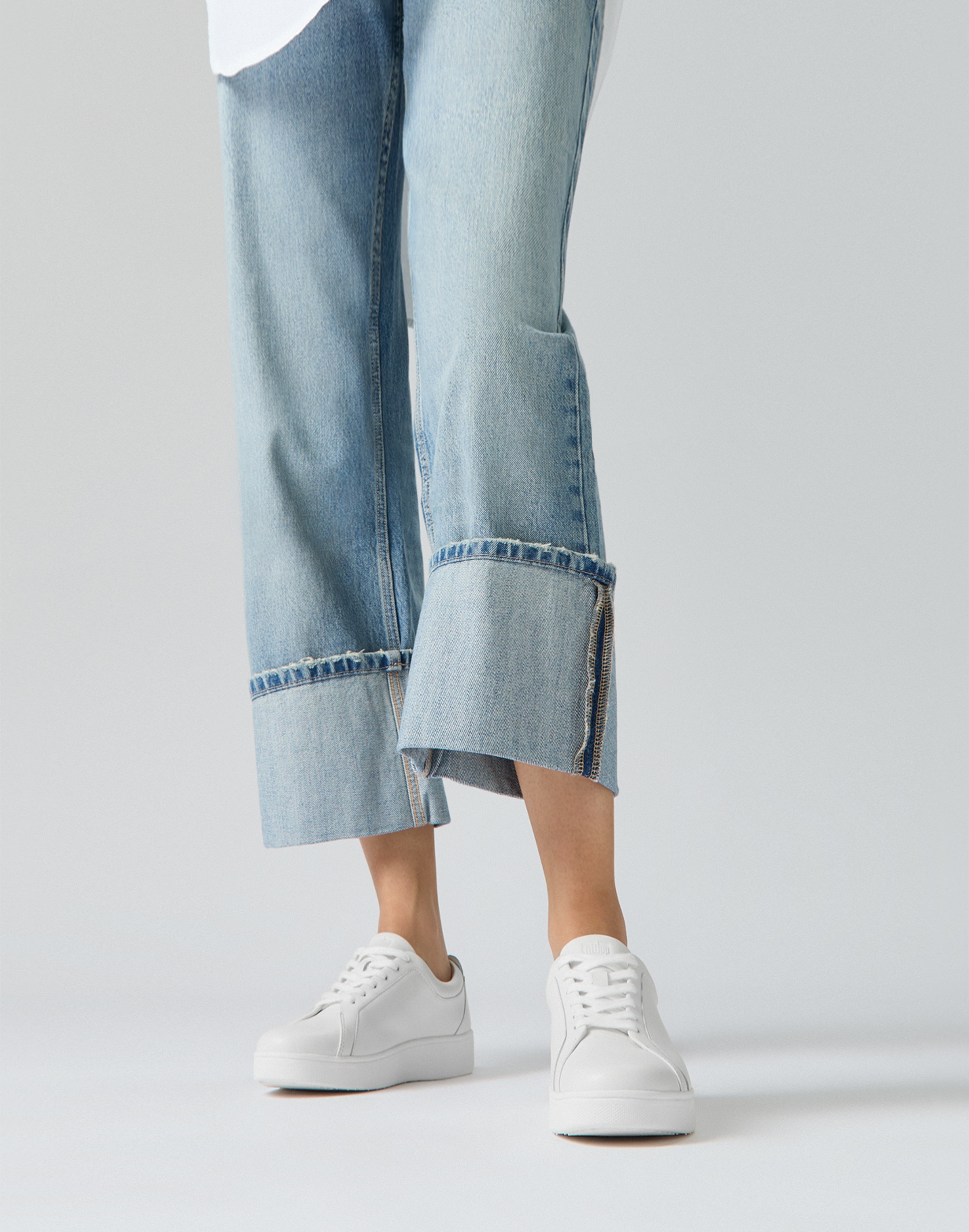 Fitflop Sneaker »RALLY«, Schnürschuh, Sommerschuh in schmaler Form