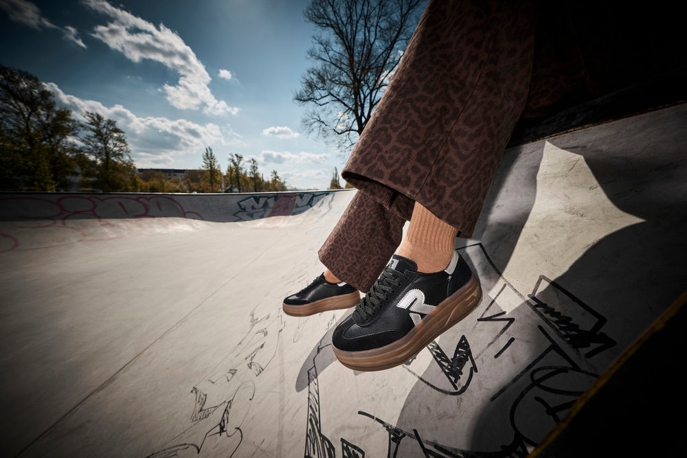 RIEKER Sport Plateausneaker »Swing2GO«, Retro-Sneaker, Schnürschuh, Halbschuh mit trendiger Plateausohle