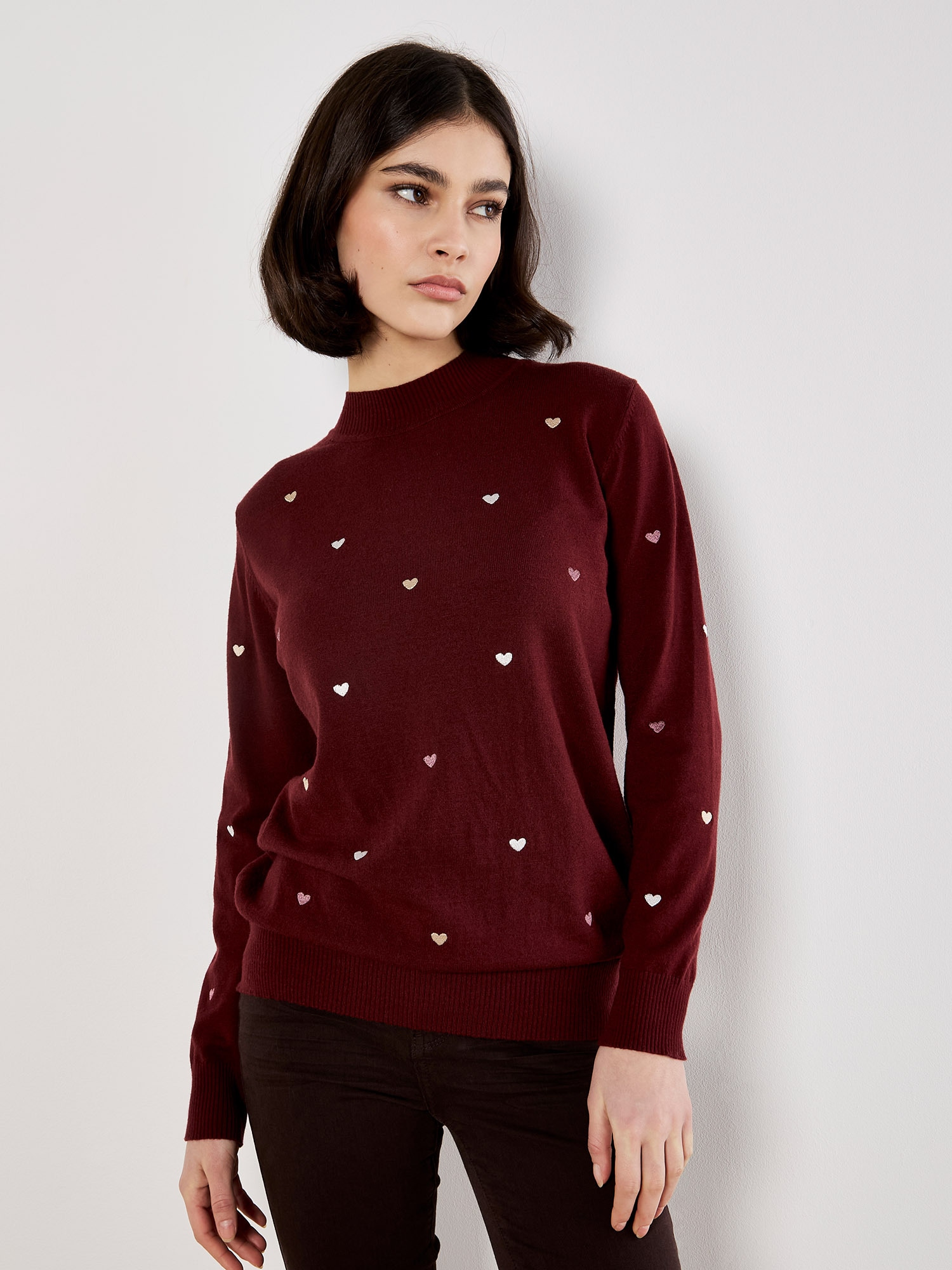 Apricot Stehkragenpullover "Stehkragenpullover" mit aufgestickten Herzen