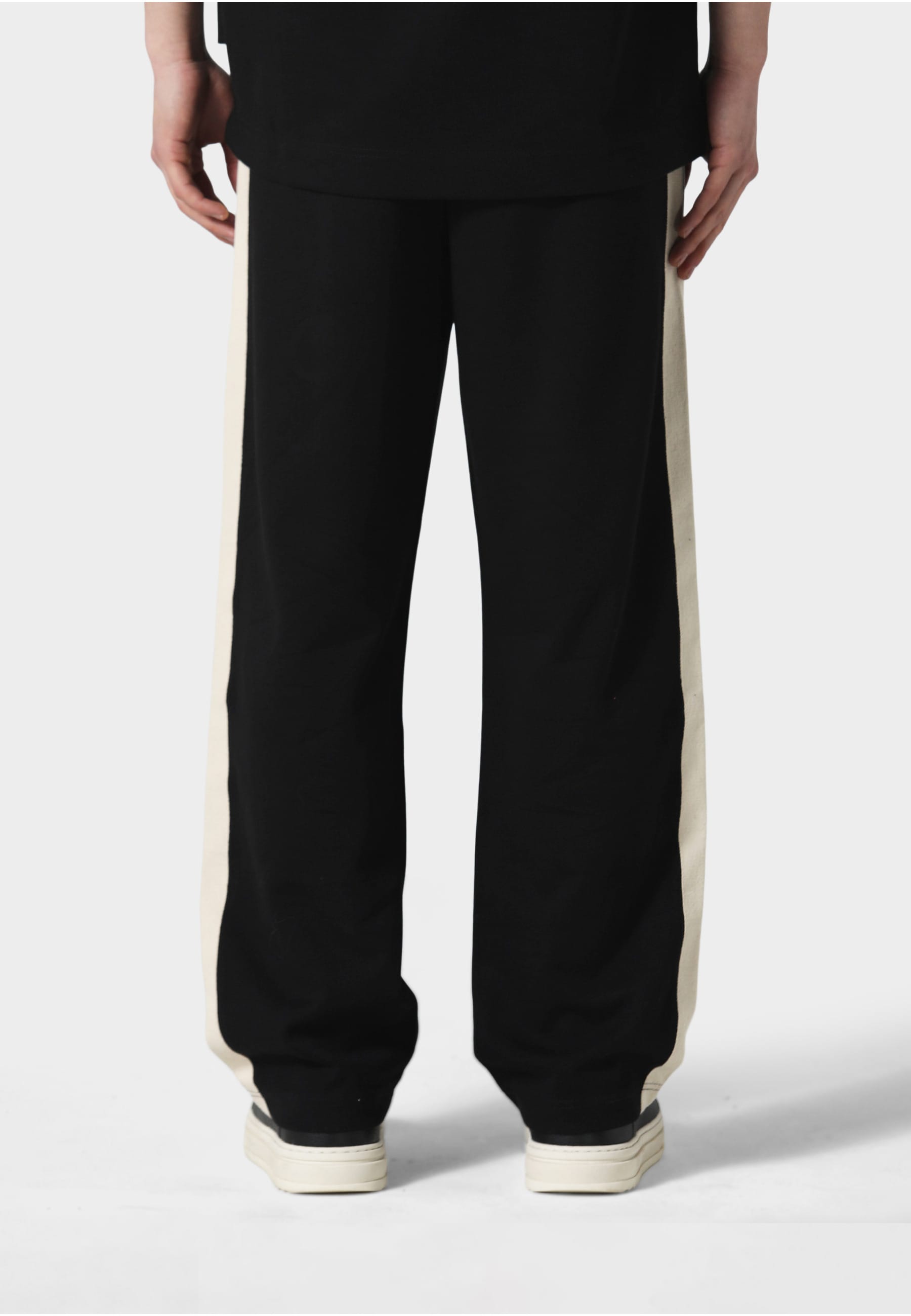 Irasuto Studios Stoffhose »Irasuto Studios OPEN HEM PANTS«