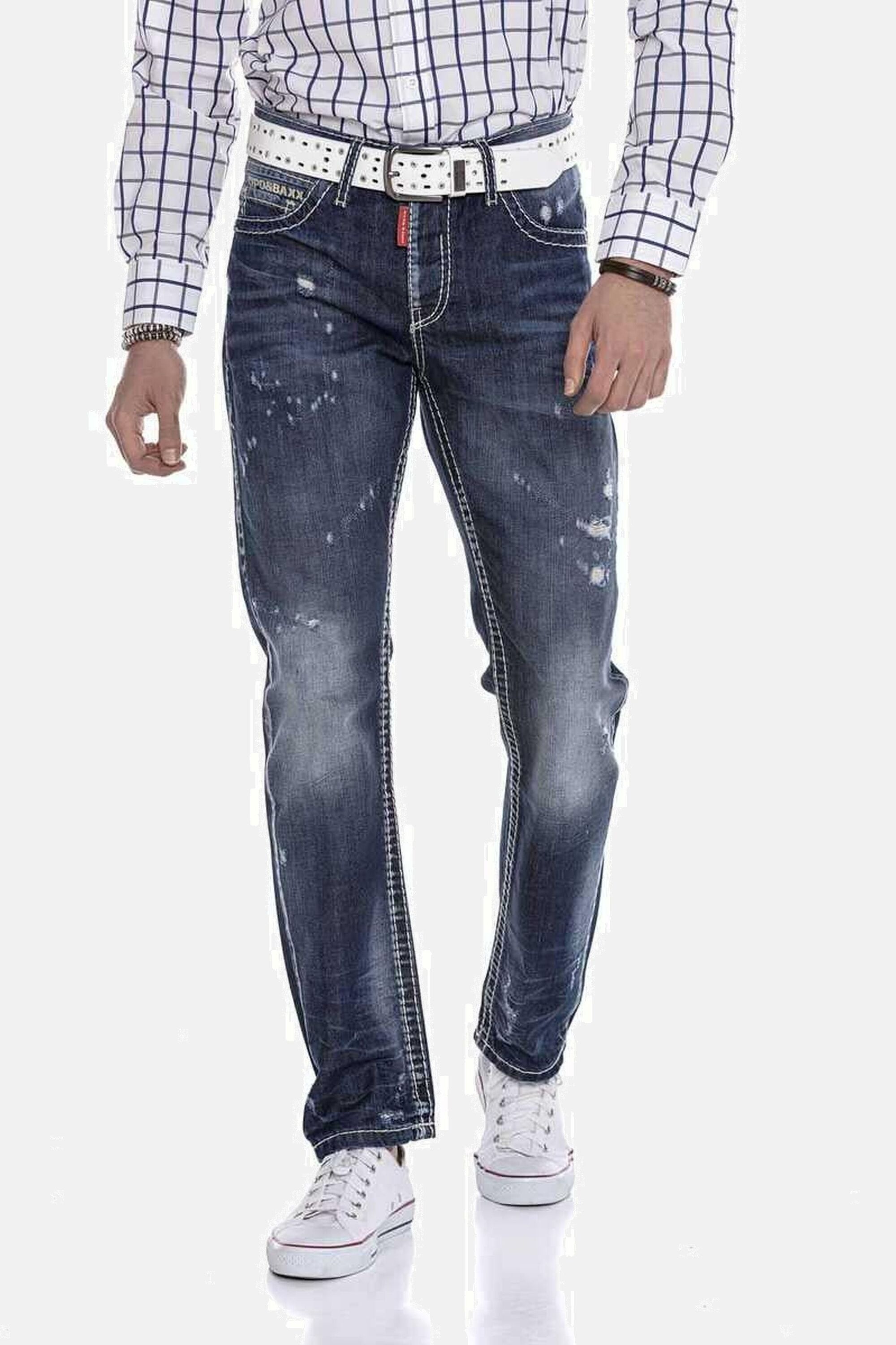 Cipo & Baxx Regular-fit-Jeans "DENIM", bequeme Jeans mit stylischen Used-Elementen, CD606