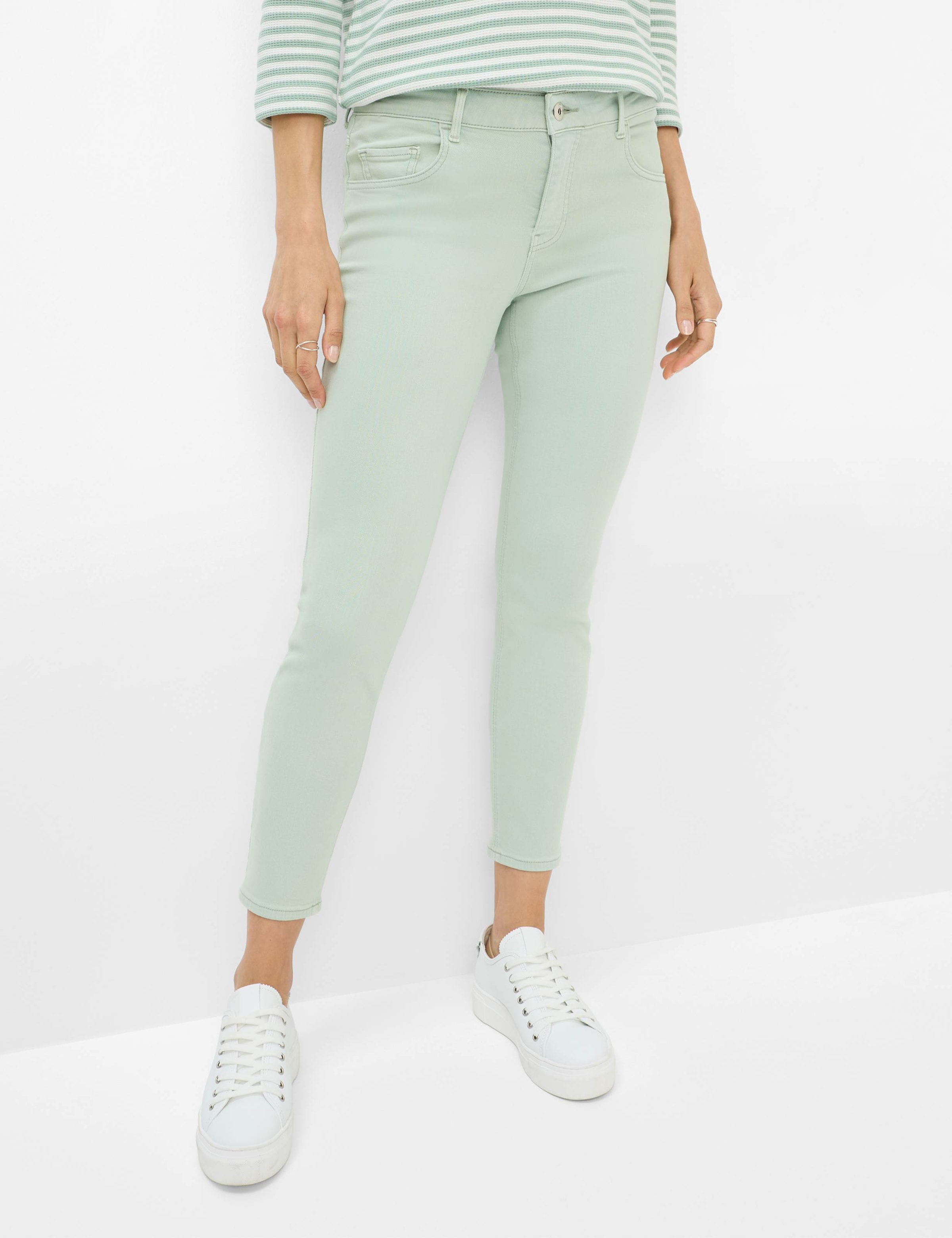 Brax 5-Pocket-Jeans "Style SHAKIRA S" günstig online kaufen