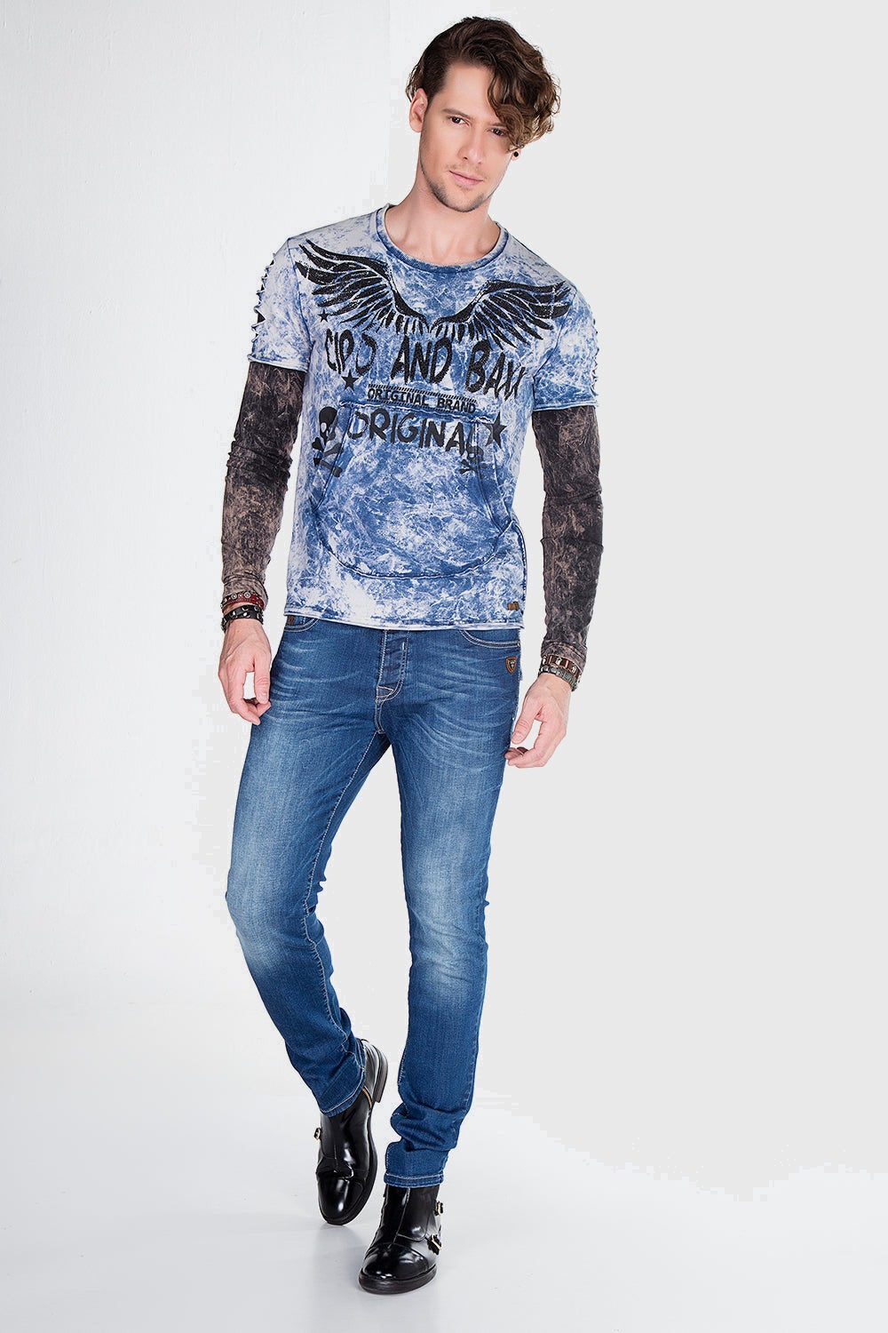 Cipo & Baxx T-Shirt »Sweatshirt«, im lässigen Look