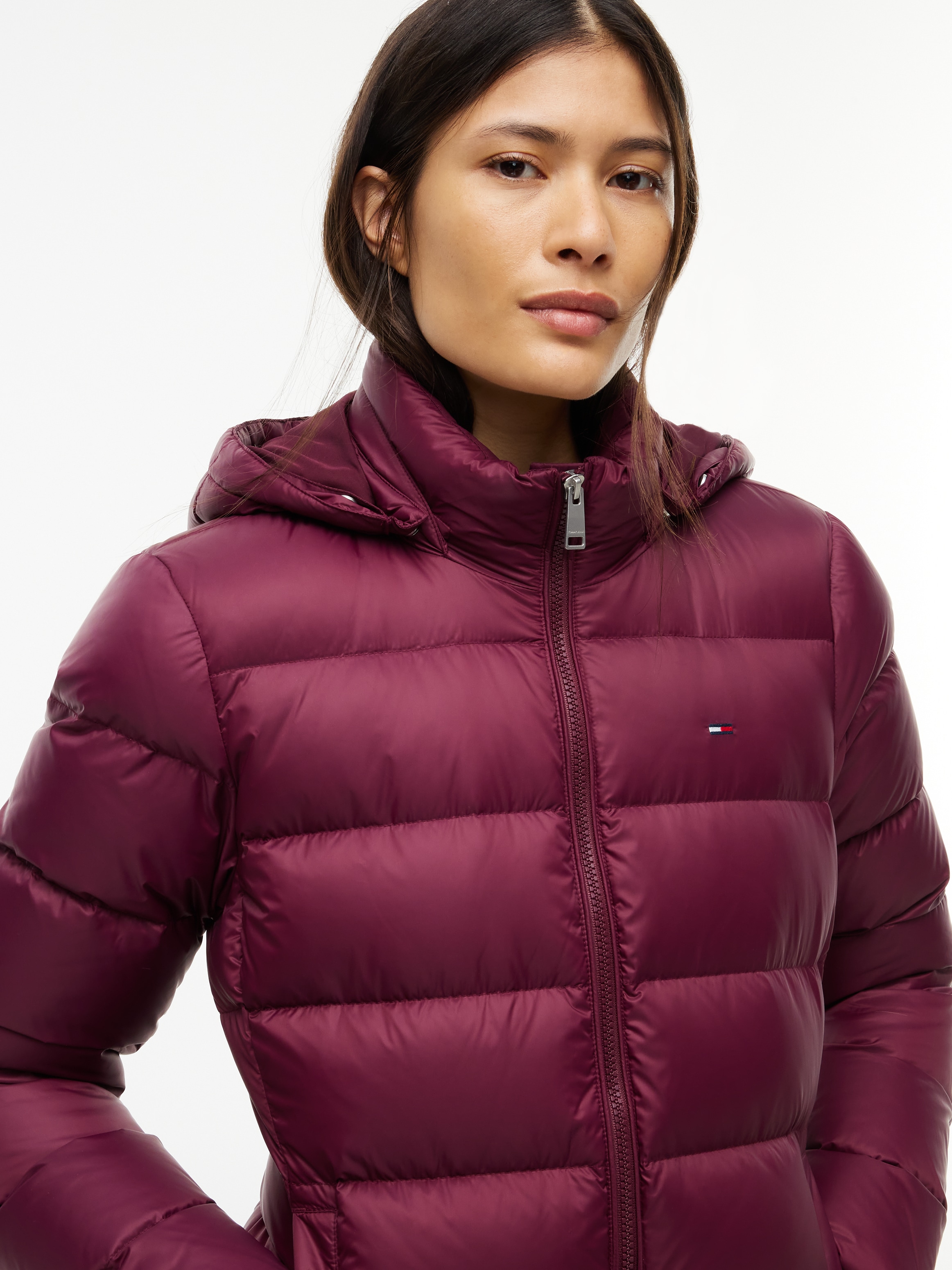 Tommy Jeans Steppjacke »TJW BASIC HOODED DOWN JACKET EXT« mit Kapuze Kunstfaser