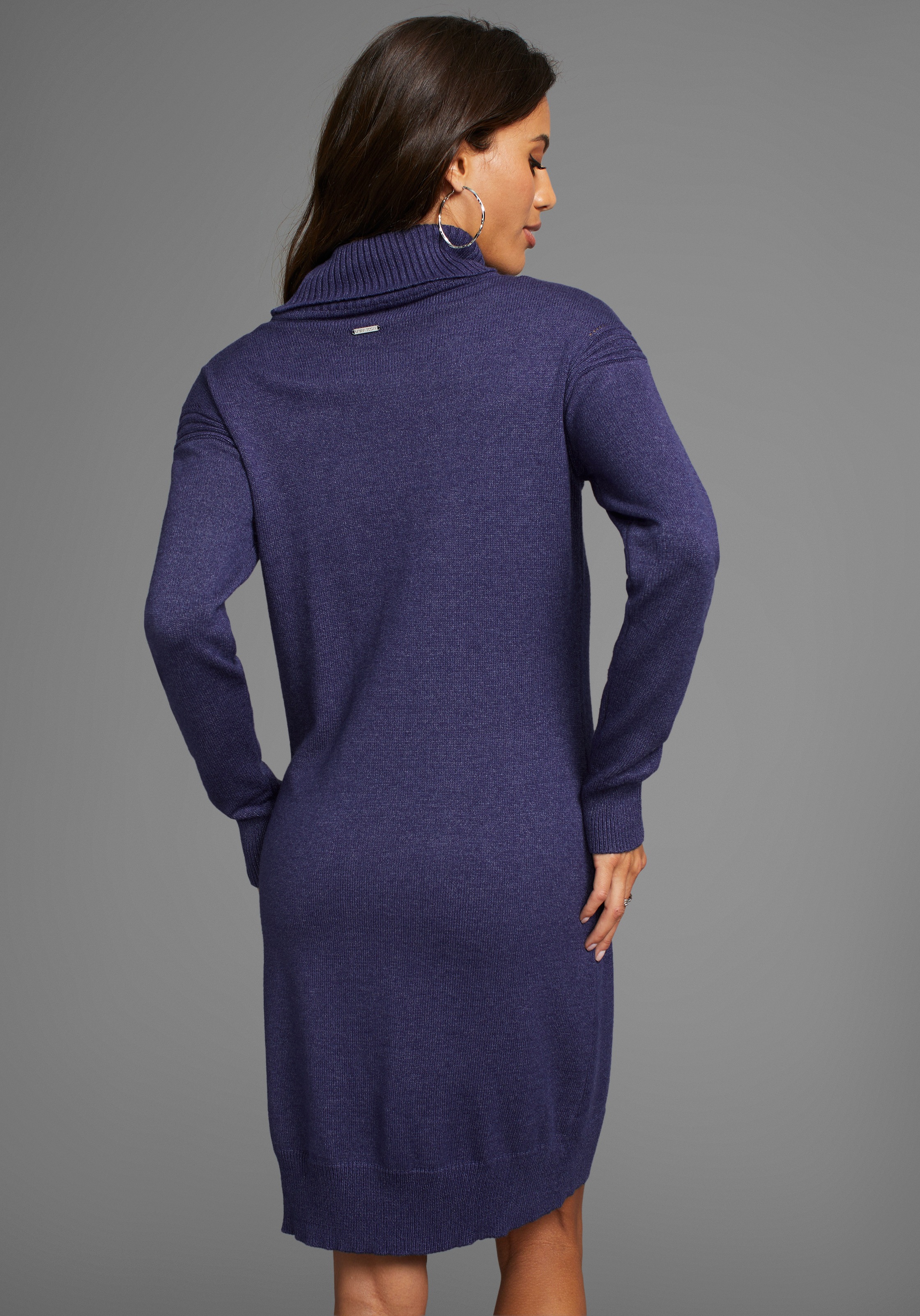 Laura Scott Strickkleid mit Rollkragen und Zierknöpfen günstig online kaufen