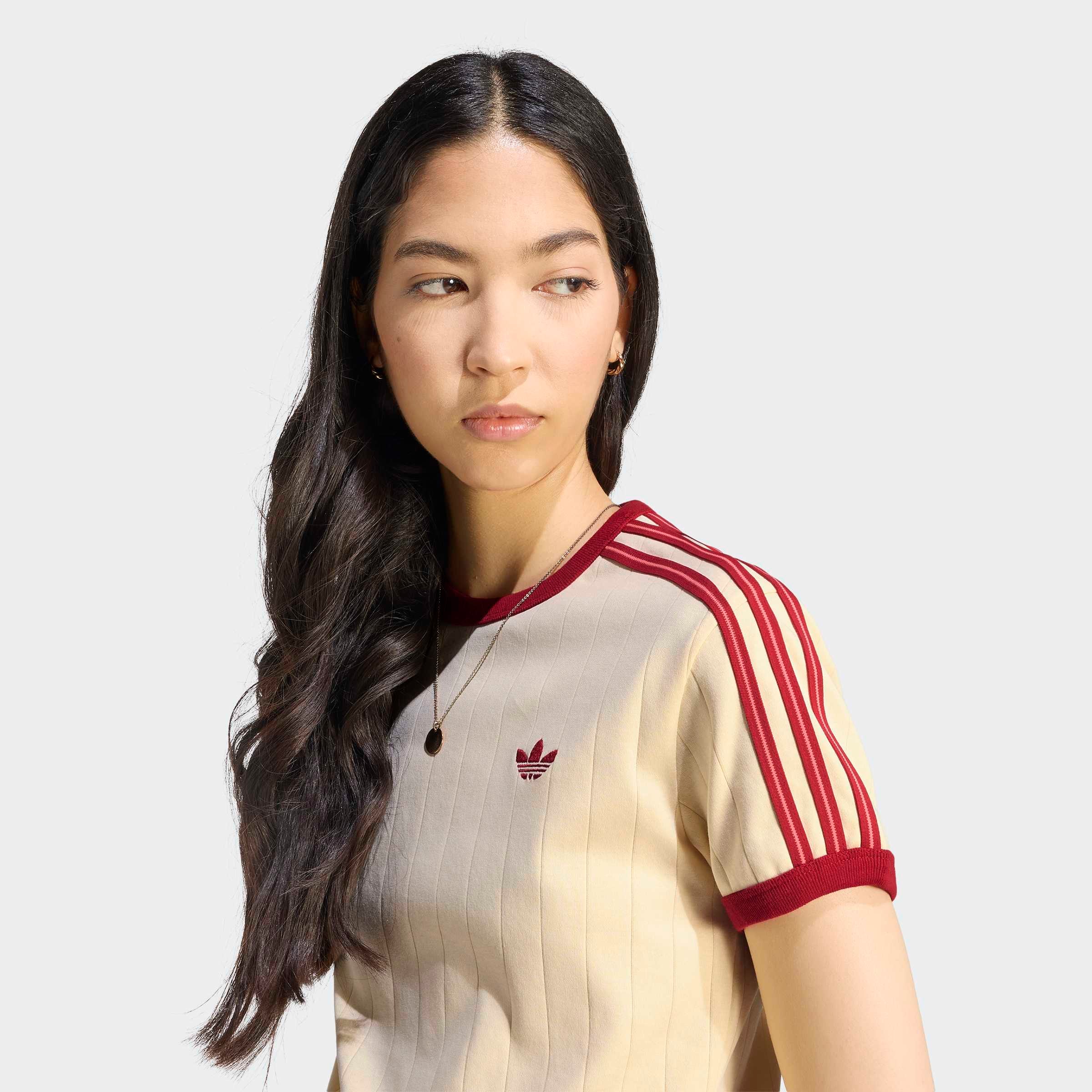 adidas Originals T-Shirt »PSTRIPE SS TEE« mit Nadelstreifen-Design, ohne Verschluss, aus Interlock-Material
