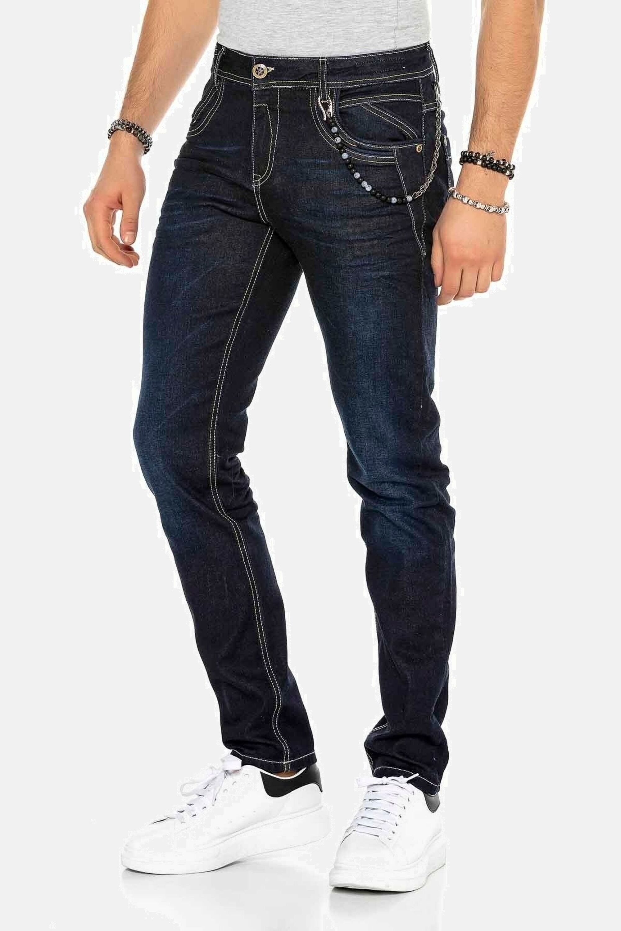 Cipo & Baxx Straight-Jeans »Jeans«, mit stilvollen Kontrastnähten, CD-395
