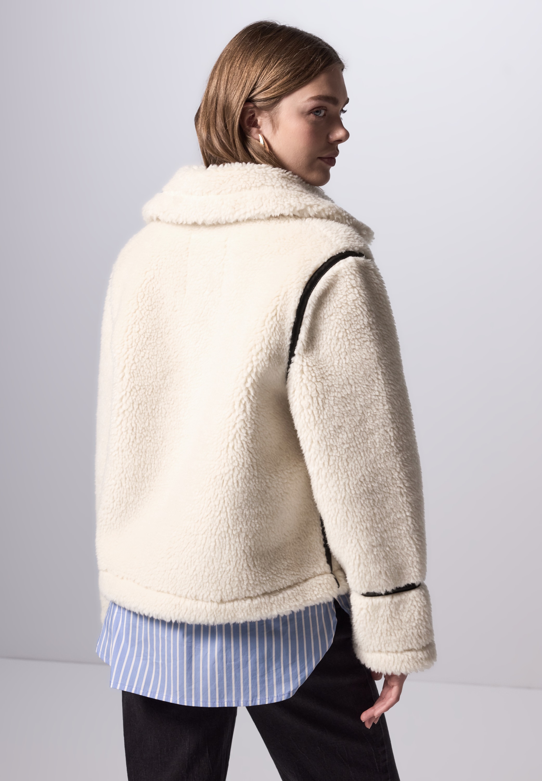 STREET ONE STUDIO Kurzjacke, ohne Kapuze, soft und weich