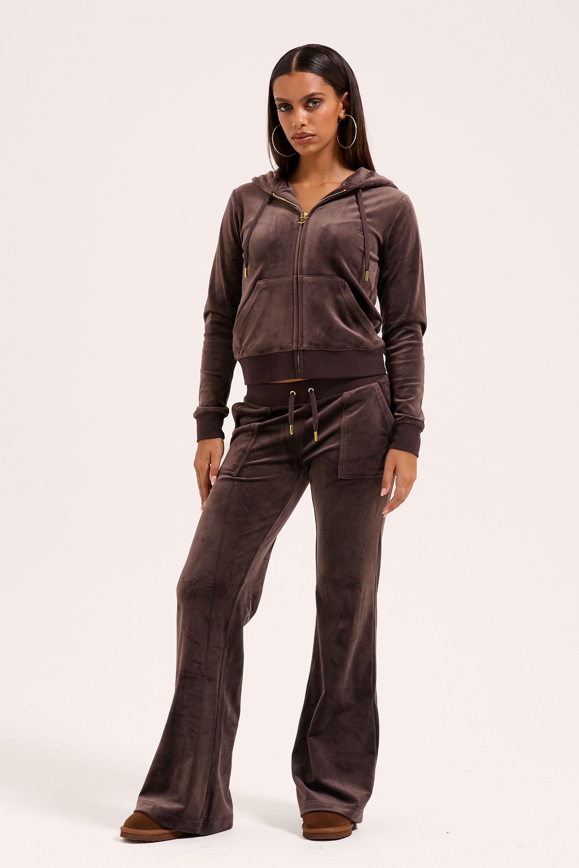 Juicy Couture Sweathose »LAYLA LOW RISE POCKET GOLD HARDWARE PANT Damen«  Trainingshose Damen, Sweathose, Velour, Jogginghose mit Glitzer, Sale