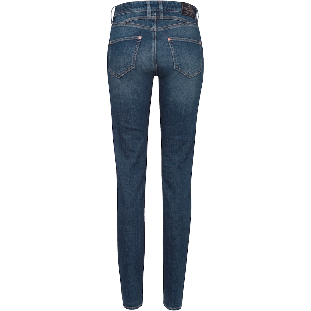 Herrlicher Slim-fit-Jeans »PEPPY SLIM RECYCLED DENIM«, Normal Waist Recycled Polyester