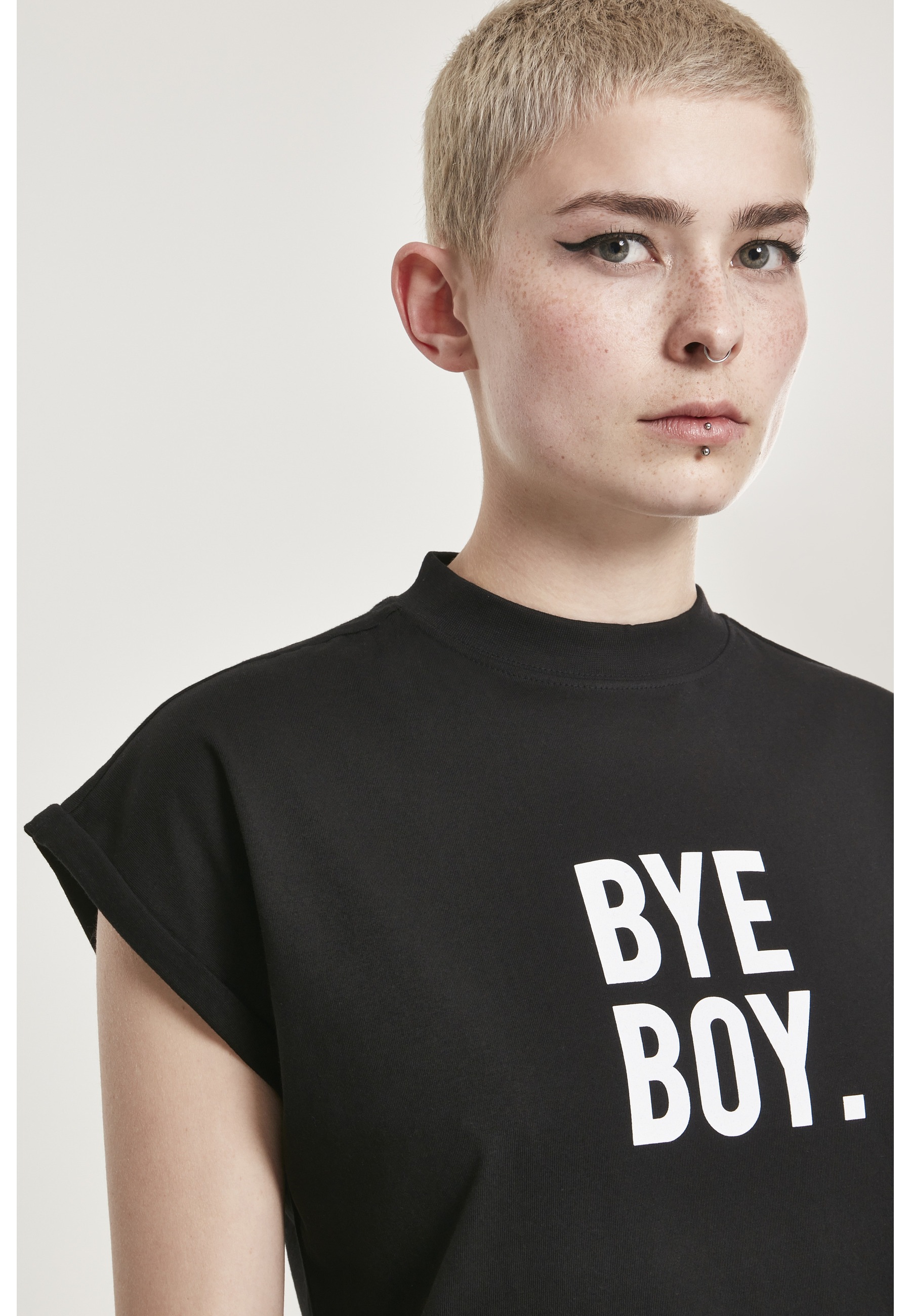 MisterTee Shirtkleid »MisterTee Damen Ladies Bye Boy Extended Shoulder Dress« 1 Stk. tlg.