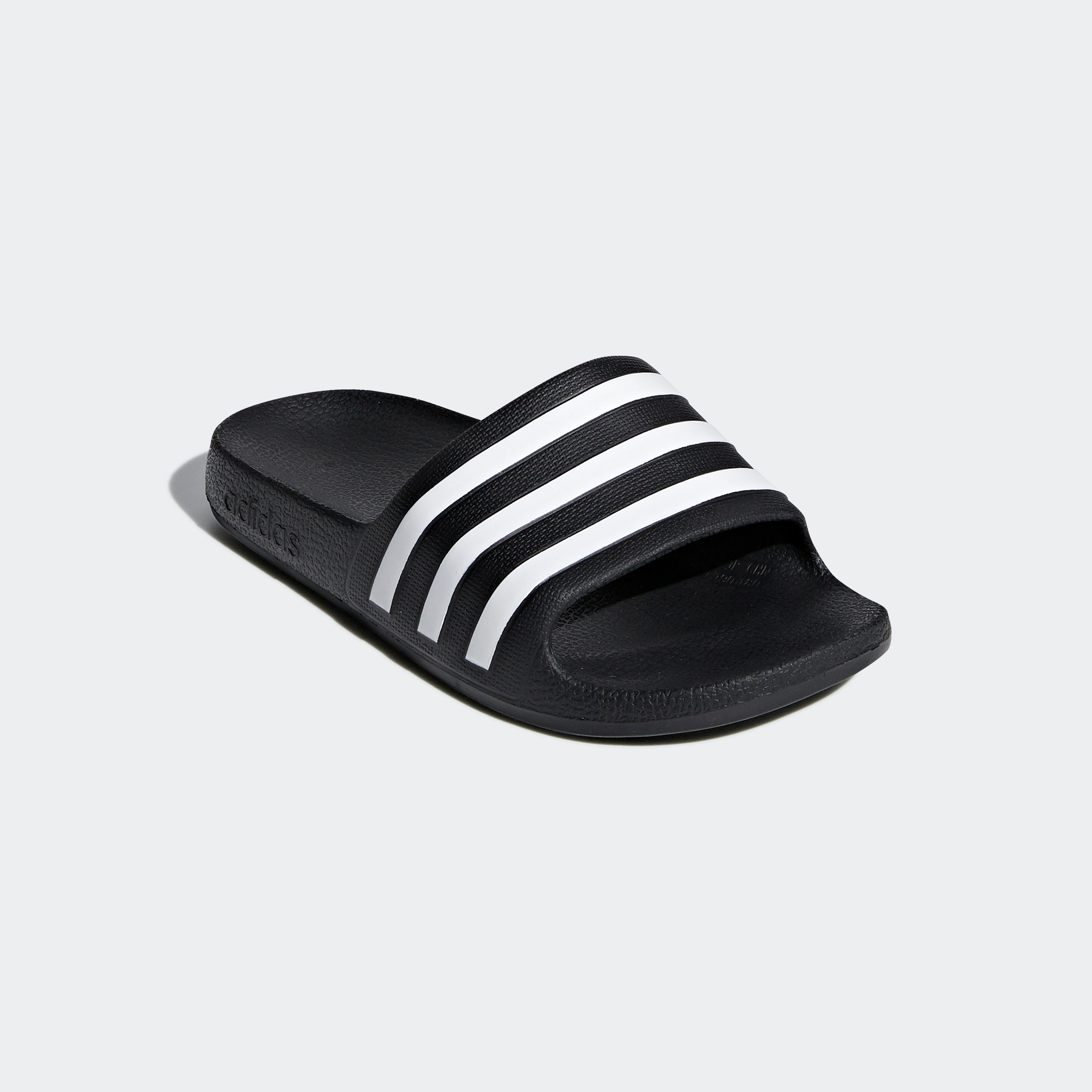 Badesandale ADIDAS SPORTSWEAR "AQUA ADILETTE", Mädchen, Gr. 37, schwarz-weiß (core schwarz, ftwr weiß, core schwarz), Synthetik, Schuhe Badelatschen Pantolette, Badelatschen, für Kinder und Jugendliche