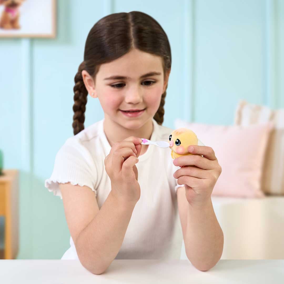 Moose Spielwelt »Little Live Pets: Ouchies S2 Mini: Chirpy (Chick)« Mit über 50 Geräuschen und Reaktionen