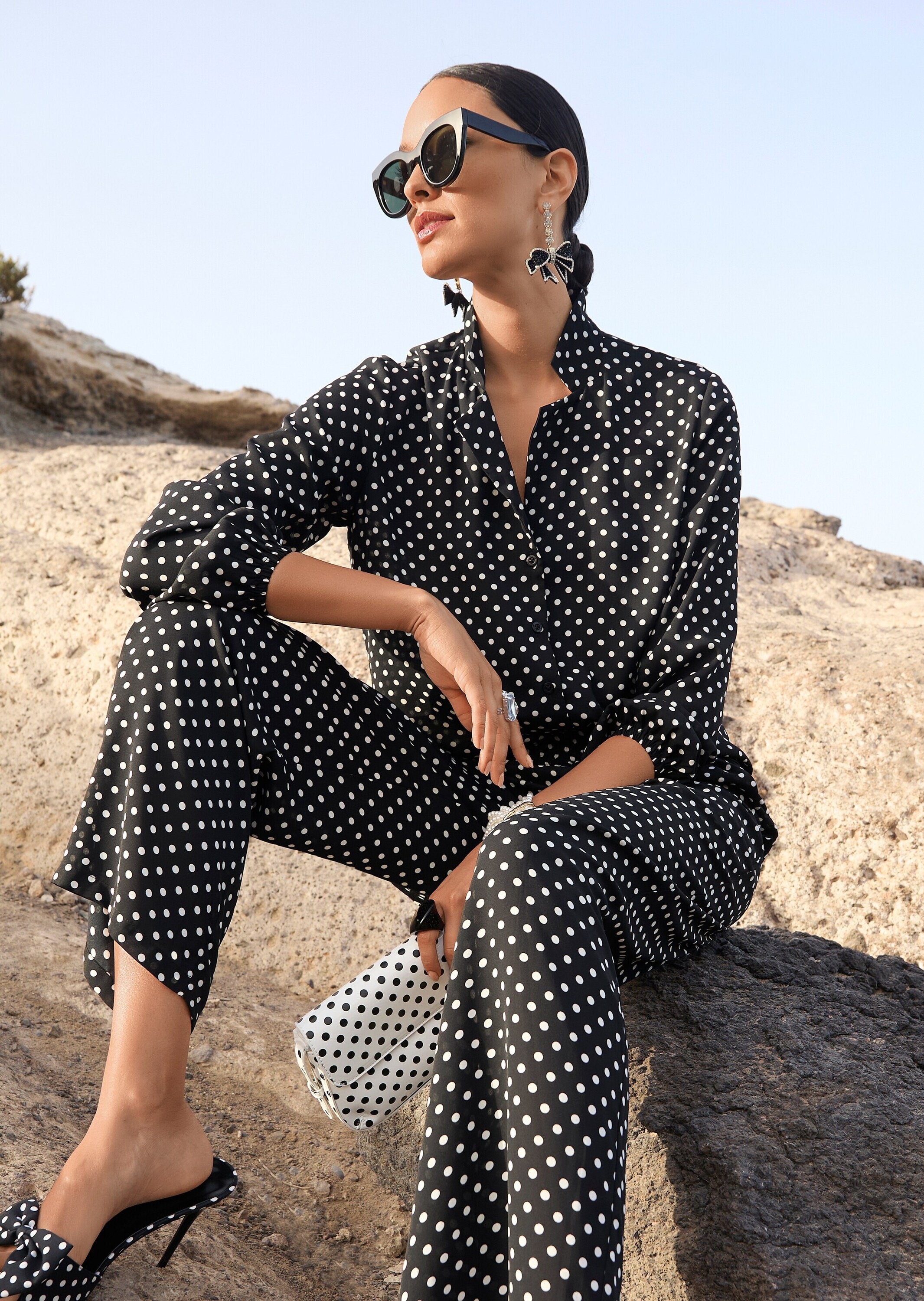 MADELEINE Langarmbluse »Hemdbluse Blusenshirt mit Tupfen-Design« Durchgehende Knopfleiste