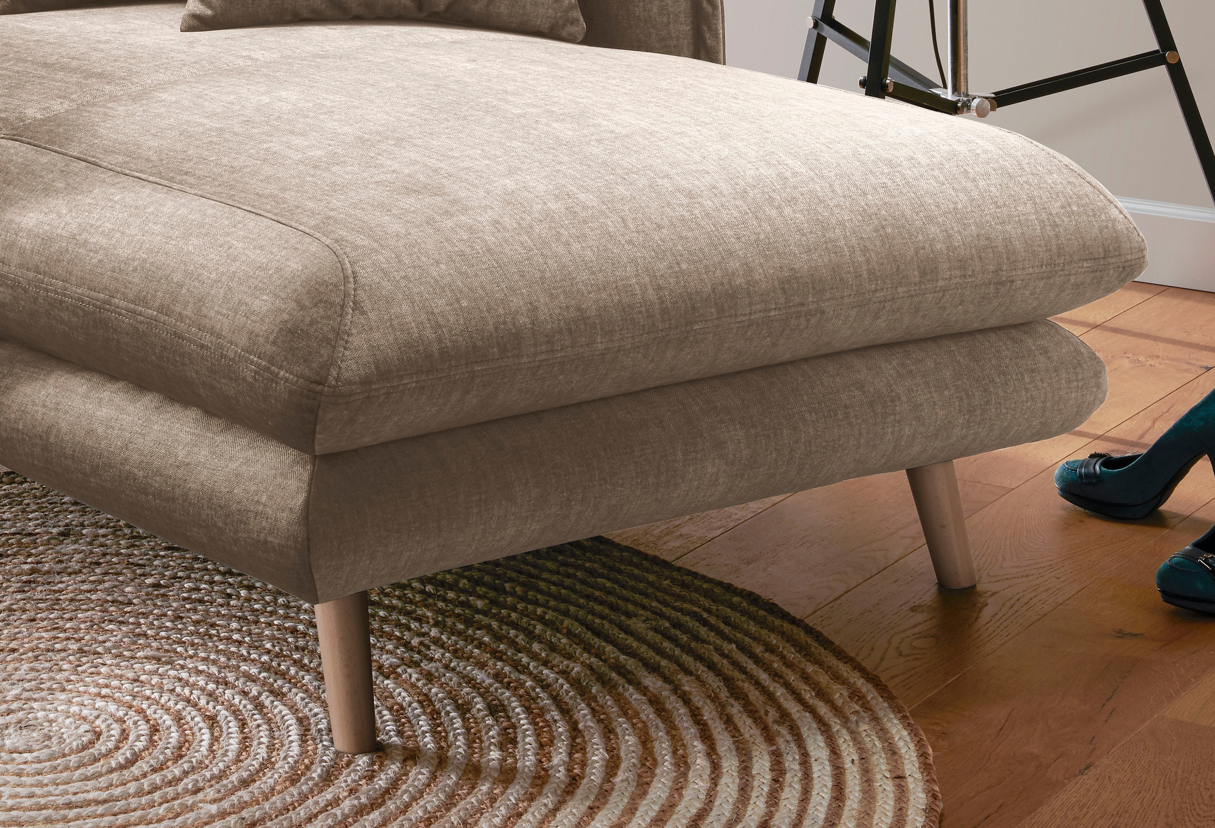 INOSIGN Loveseat »Lazio«, moderner Sessel mit einer bequemen Polsterung, 2 Stk. Zierkissen