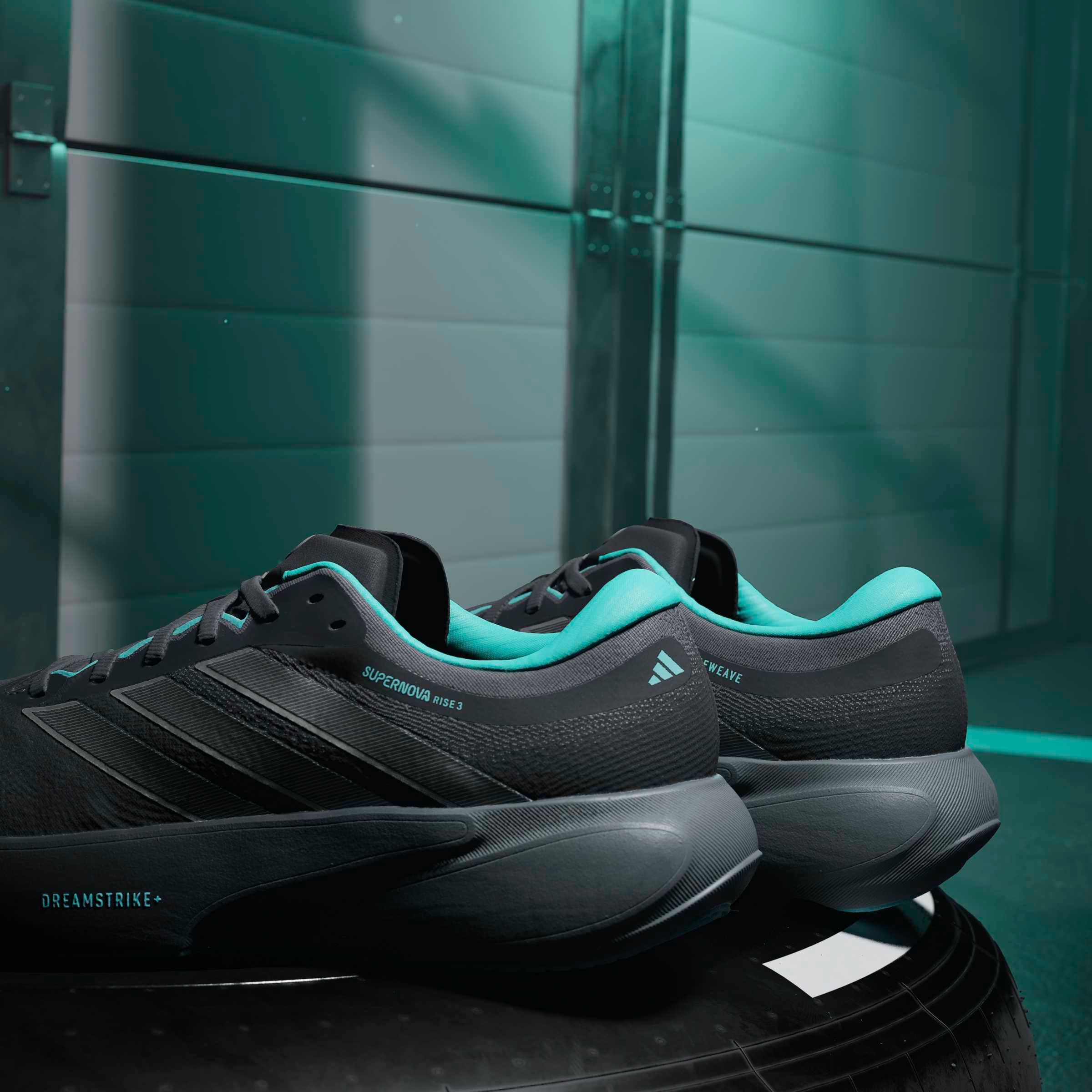 adidas Performance Laufschuh »SUPERNOVA RISE 3 MERCEDES AMG PETRONAS F1 TEAM«  Mercedes AMG Motorsport