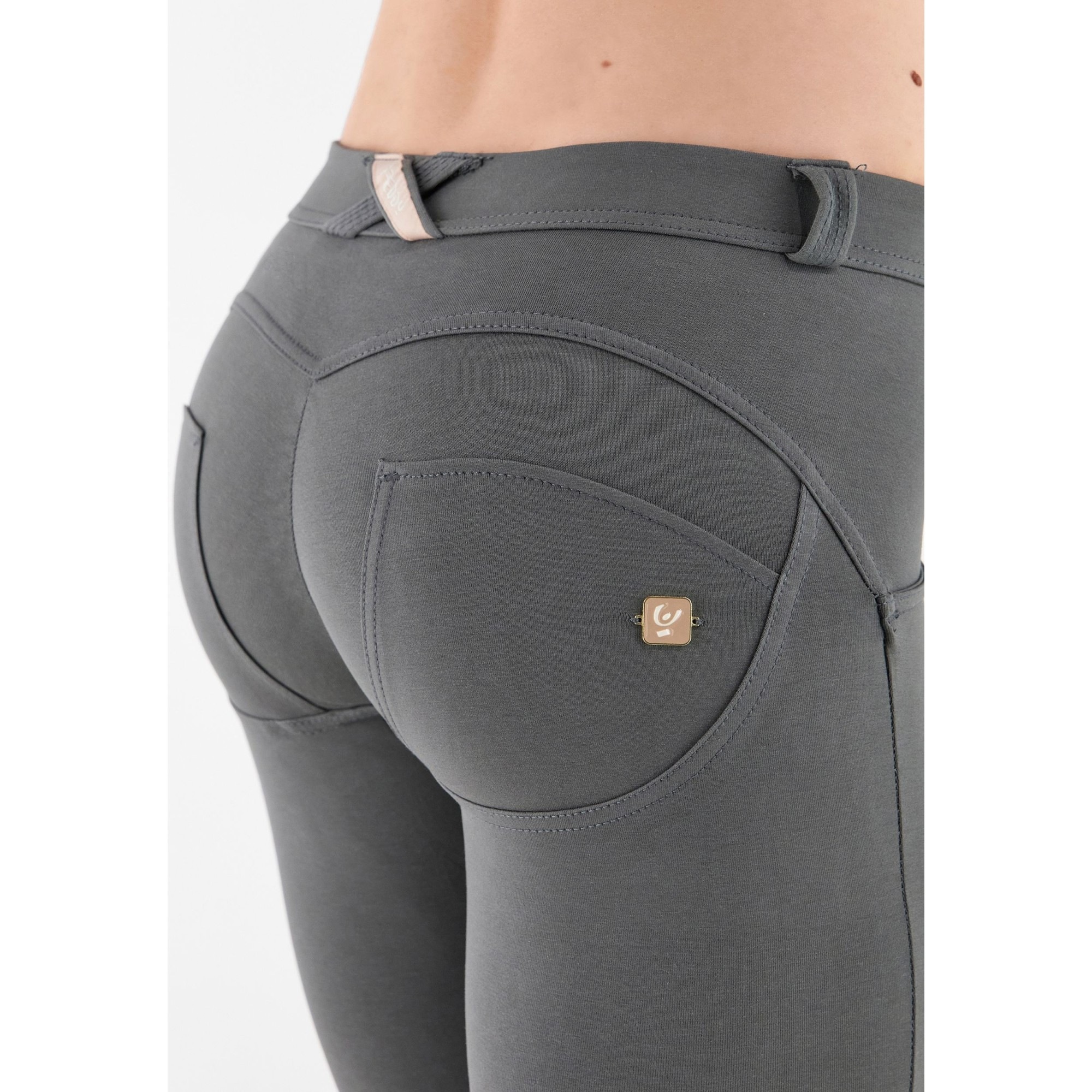 Thumbnail - Freddy "WRUP SUPERSKINNY REGULAR COTTON" mit Lifting & Shaping Effekt