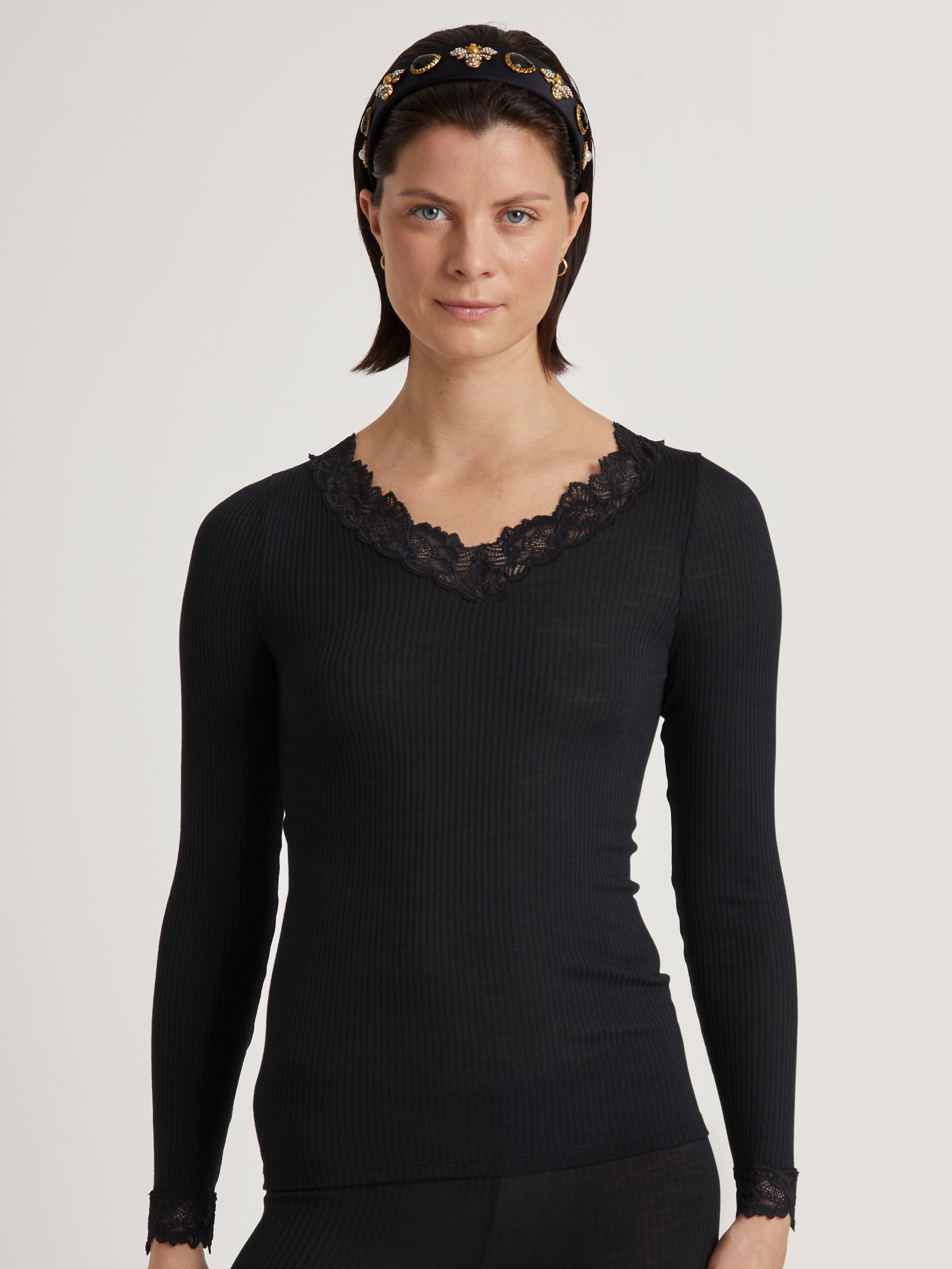 CALIDA Langarmshirt "Silky Wool Joy", Spitze, atmungsaktiv, V-Ausschnitt, M günstig online kaufen