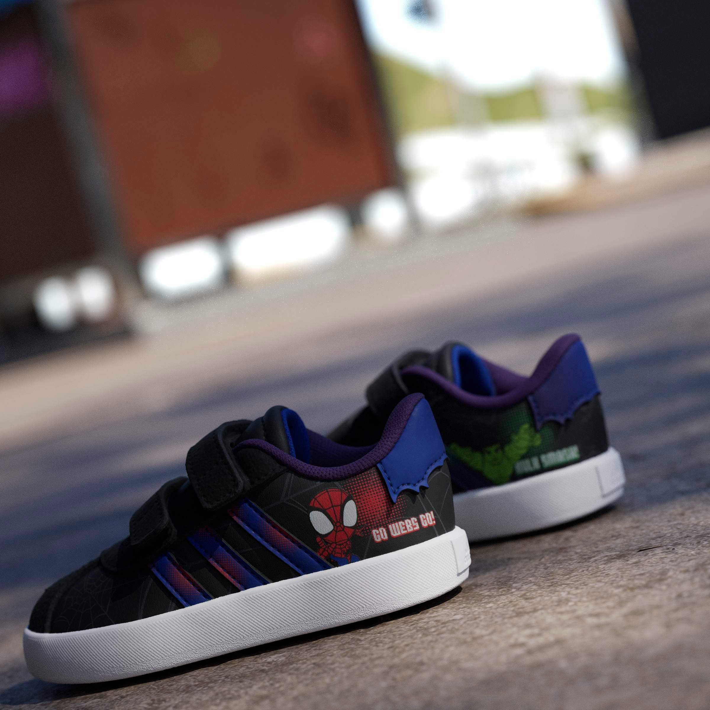 adidas Sportswear Sneaker »ADIDAS MARVEL SPIDER-MAN VL COURT 3.0 KIDS«  Design auf den Spuren des adidas Samba, für Kinder