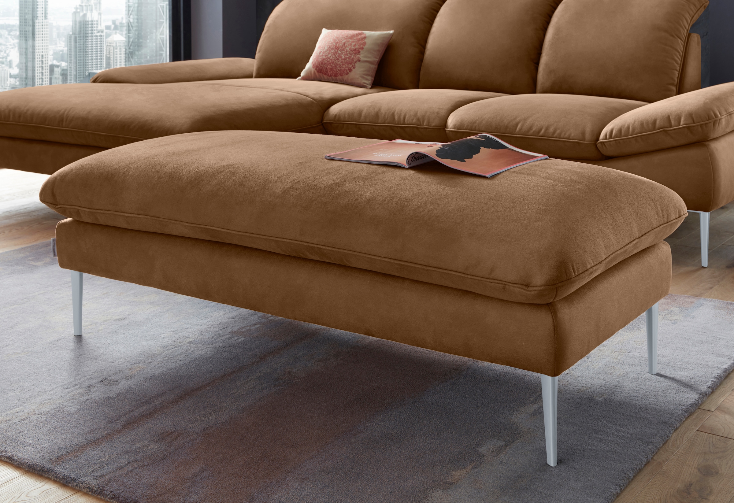 Hocker W.SCHILLIG "enjoy&MORE", braun (chocolate s37), B:151cm H:45cm T:71cm, Chenille-Flachgewebe R66 (85% Polyester, 15% Nylon);Longlife Xtra-Leder Z59: Glattleder mit modischer Prägung. Hautstärke 0, 9 - 1, 1 mm;Stoff S37 (100% Polyester), Hocker, Hock